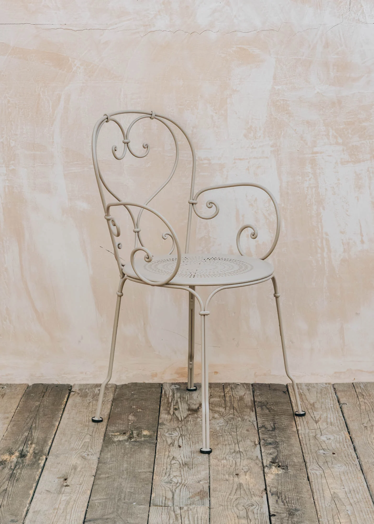 1900 Stacking Armchair in Nutmeg - Image 2