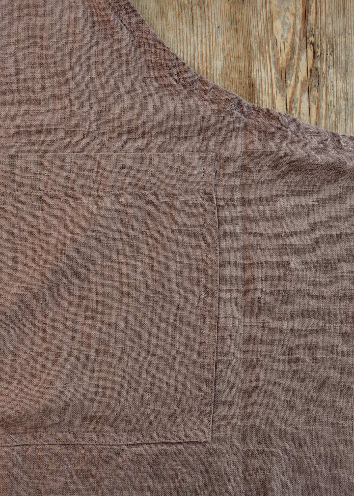 Ashes of Roses Linen Crossback Apron - Image 3
