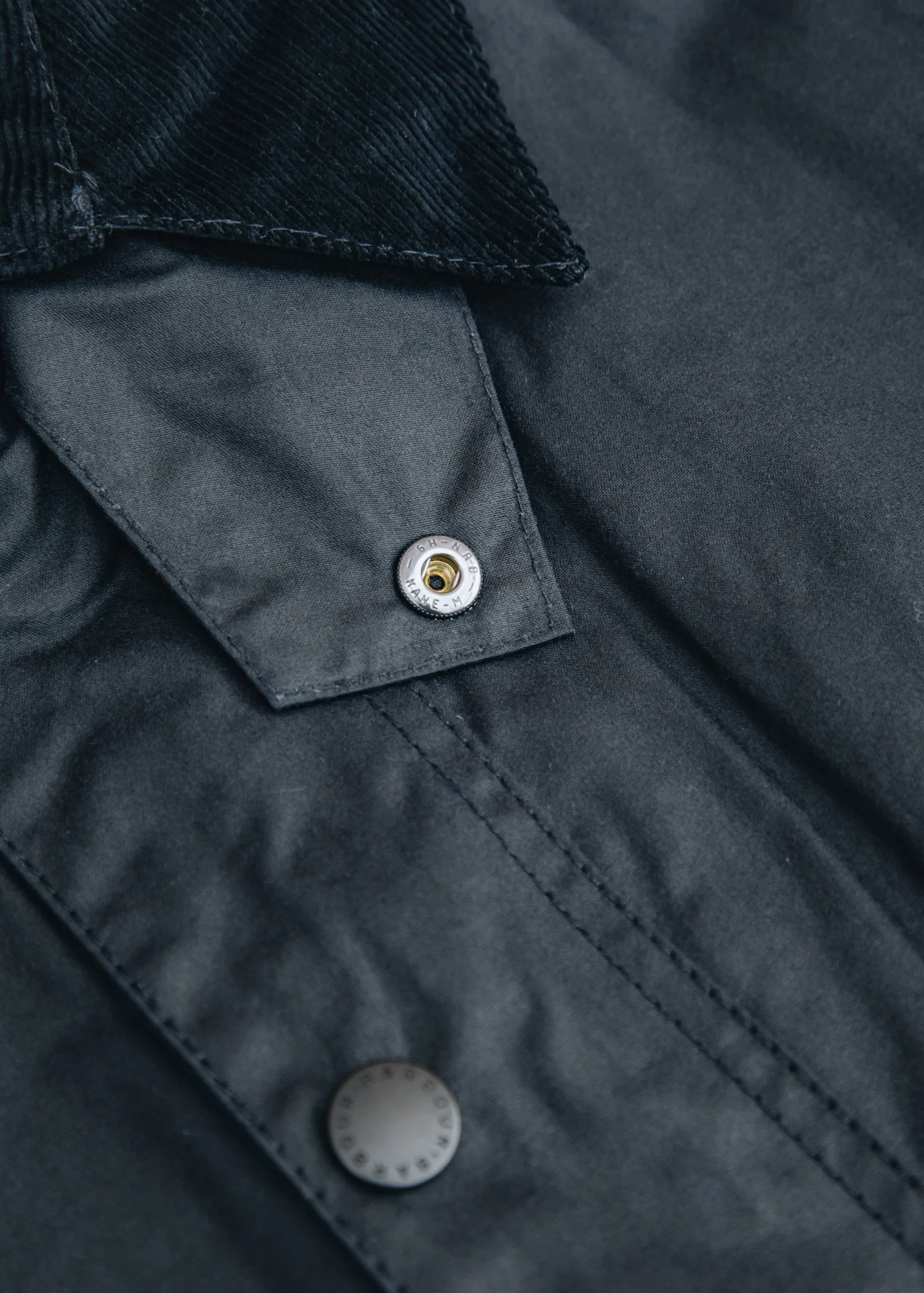 Ashby Wax Jacket in Navy - Image 5