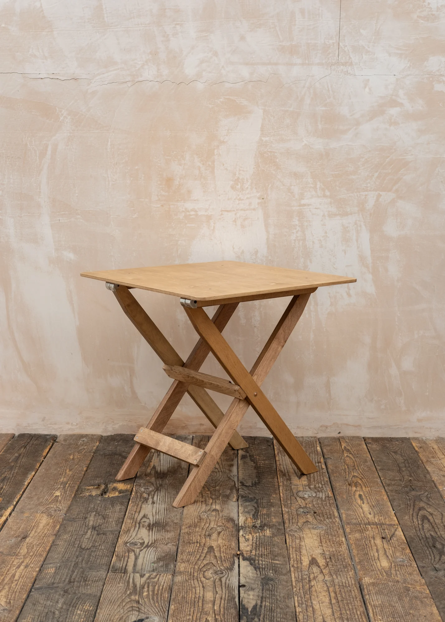 Ridgetop Folding Table - Image 2
