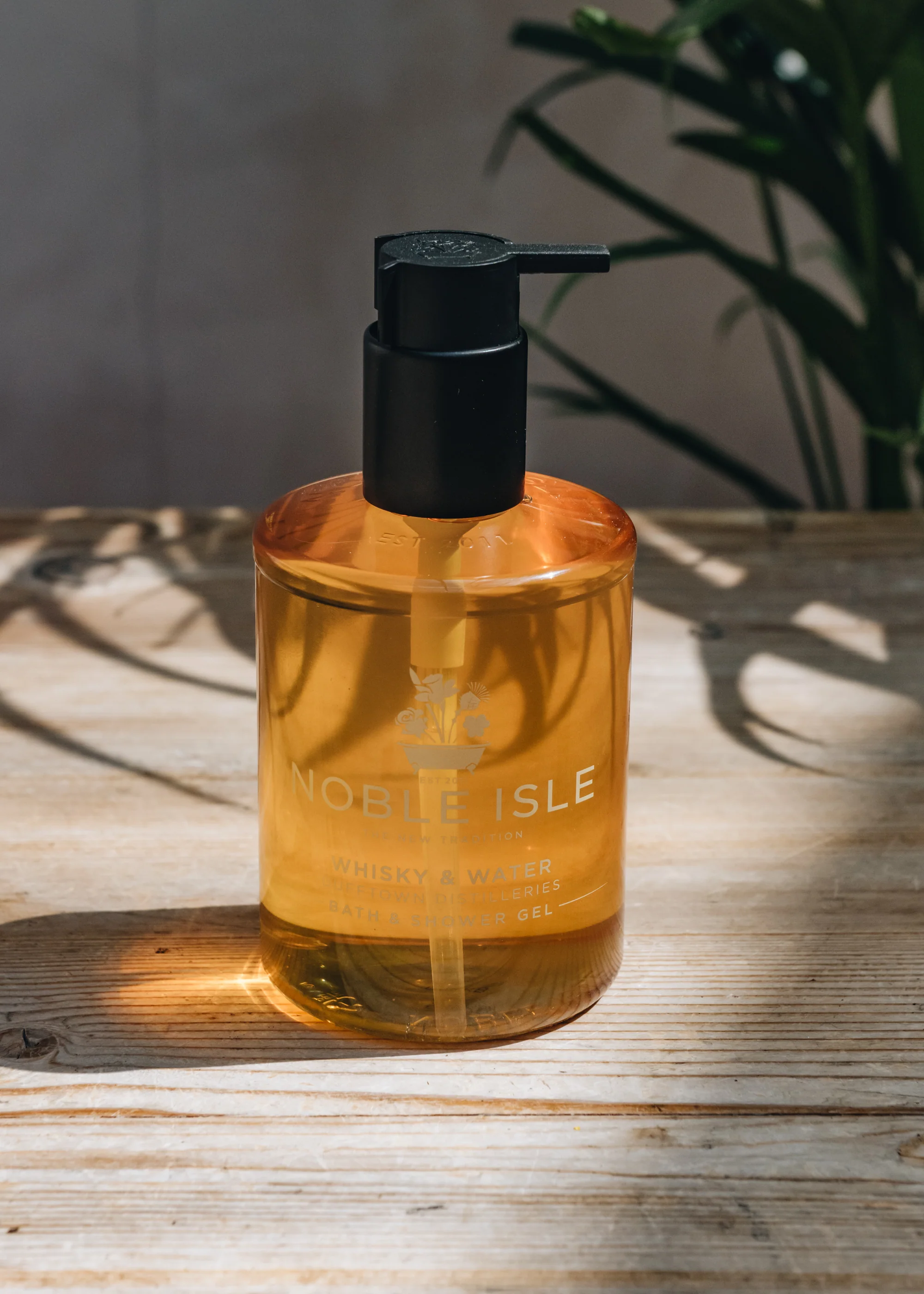 Bath and Shower Gel in Whisky and Water