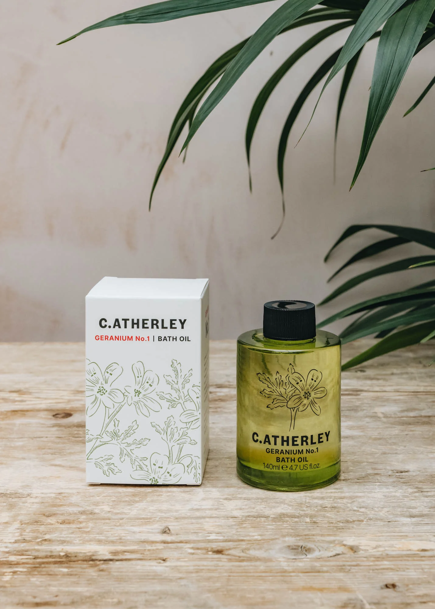 Geranium No.1 Bath Oil, 140ml - Image 2