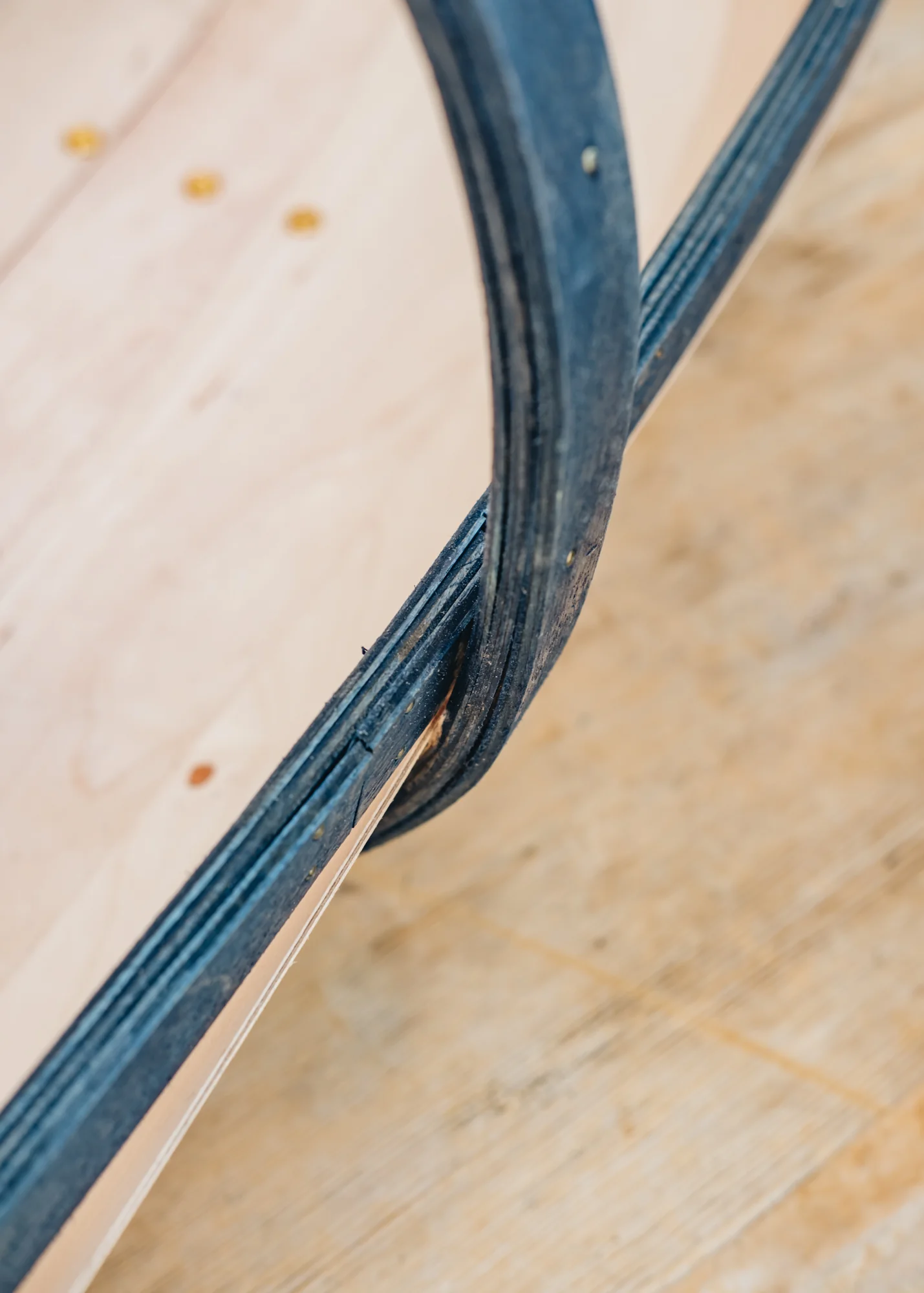 Garden Trug in Dark Blue, size 6 - Image 2