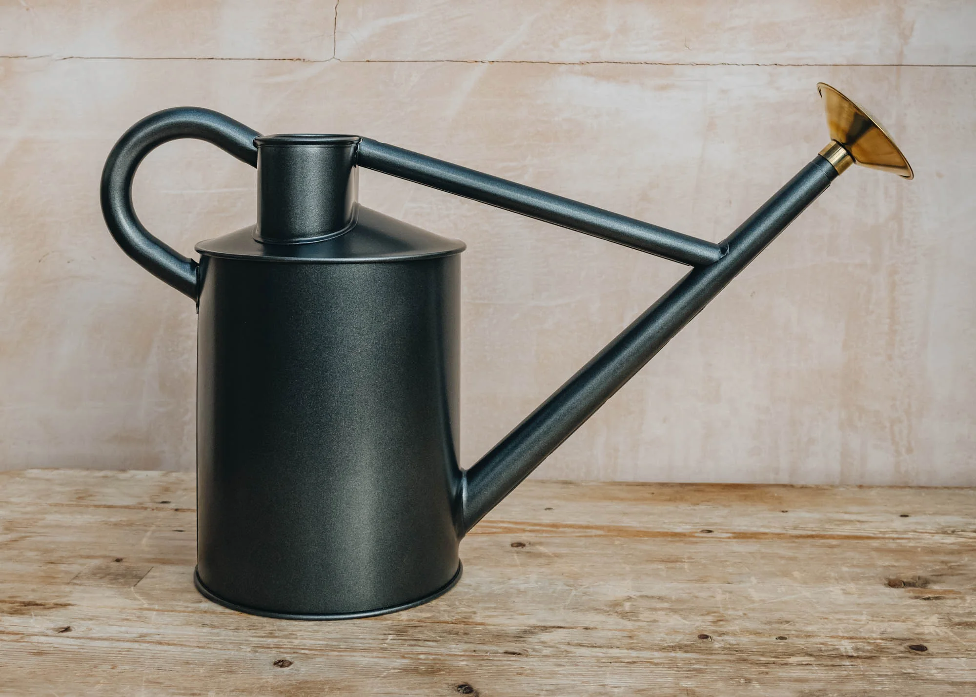 Bearwood Brook Watering Can in Graphite, two gallons