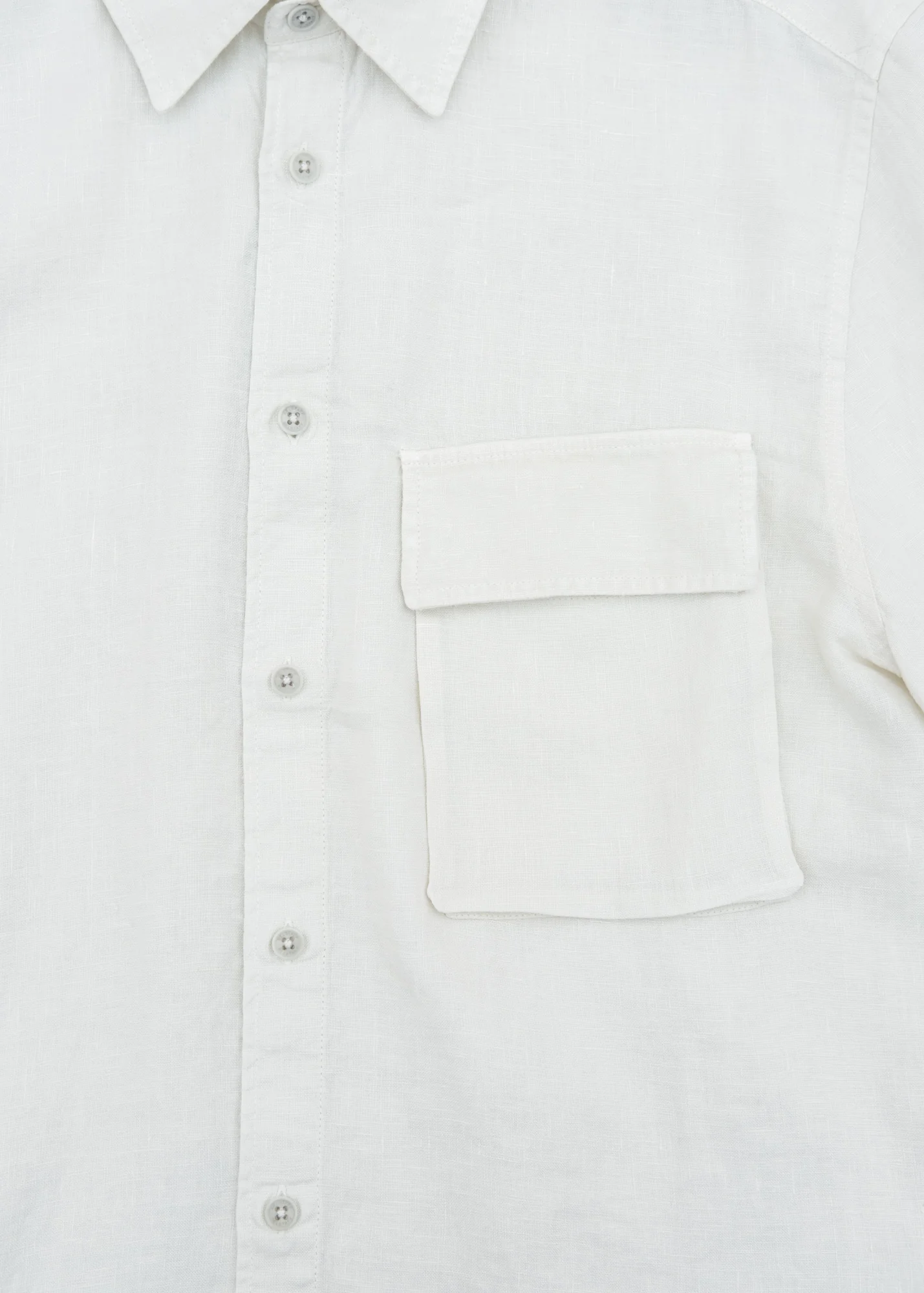 Short Sleeve Scale Shirt in Silver Birch - Image 3