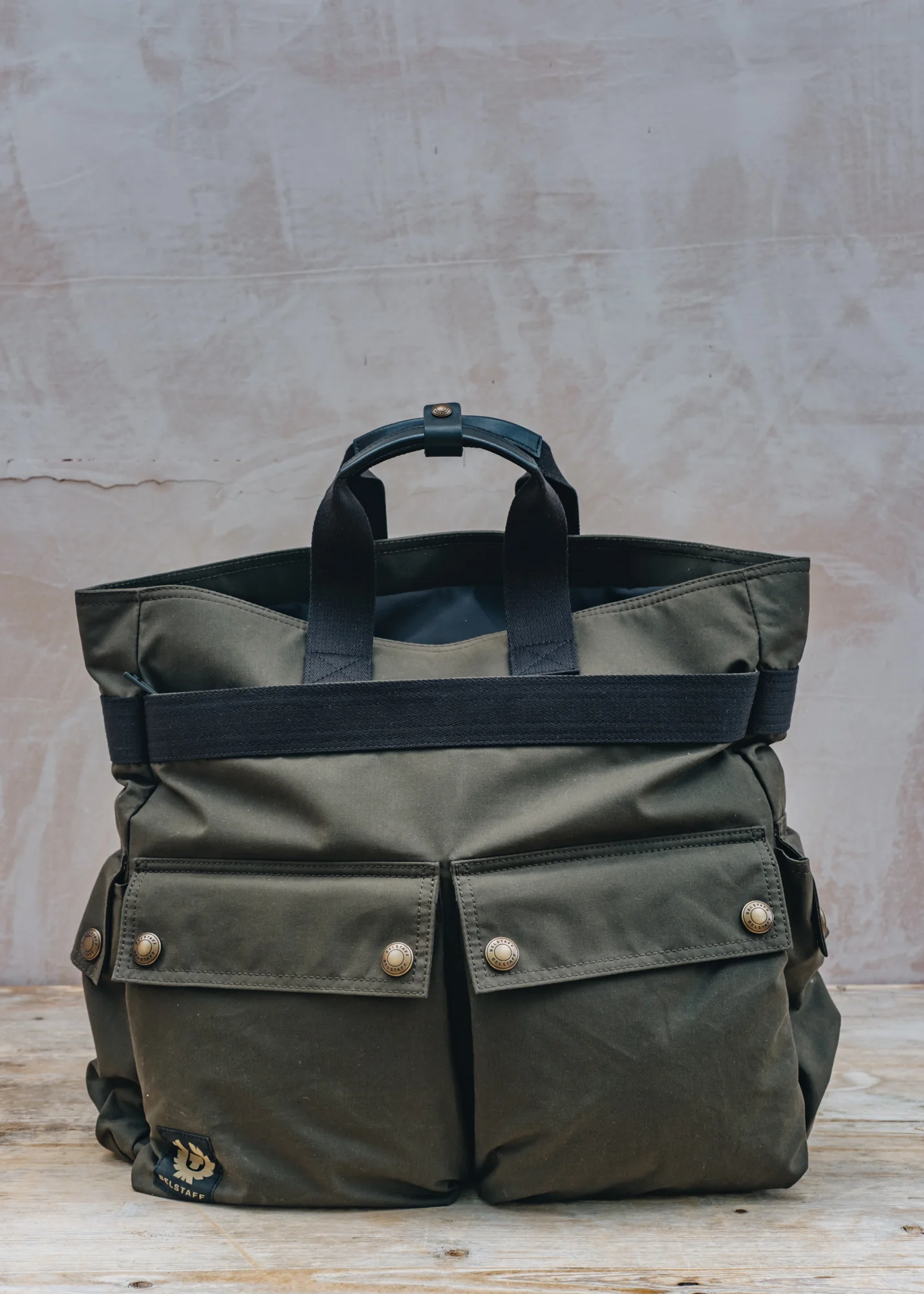 Trialmaster Two-Way Tote in Faded Olive