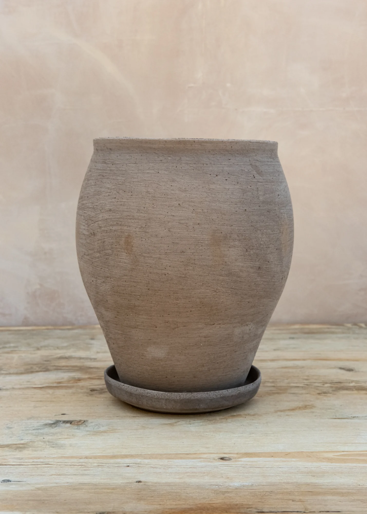 Delphi Tall Grey Pot and Saucer Set, 22cm