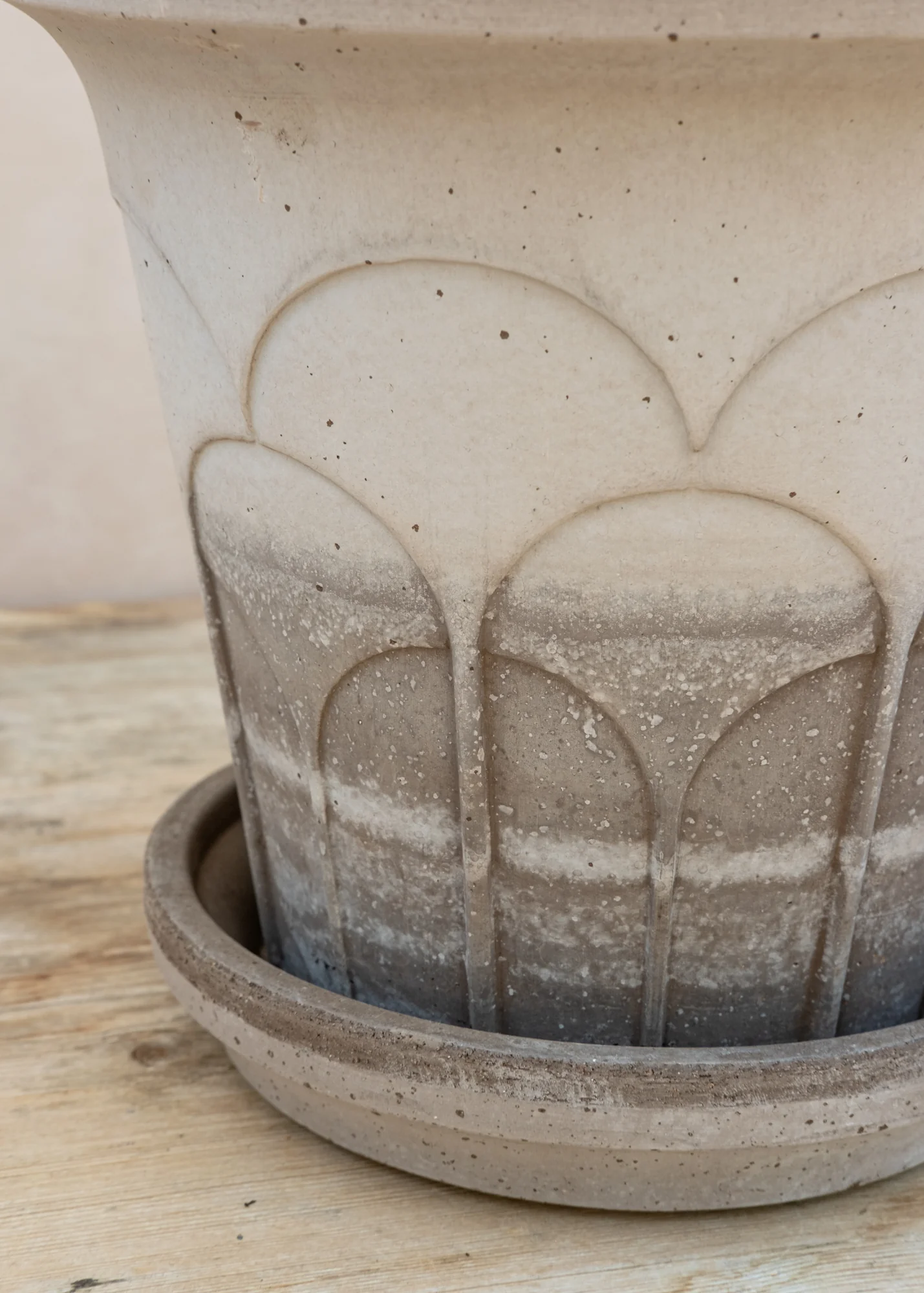 Fleur Grey Pot and Saucer Set, 25cm - Image 3