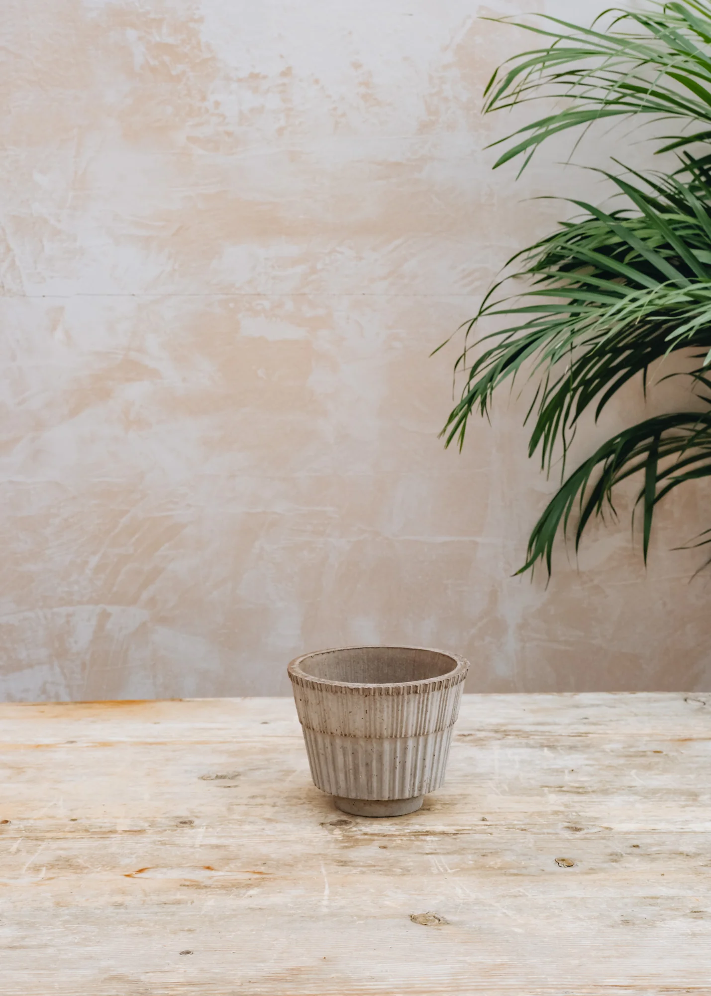 Grey Atlas Pots - Image 2