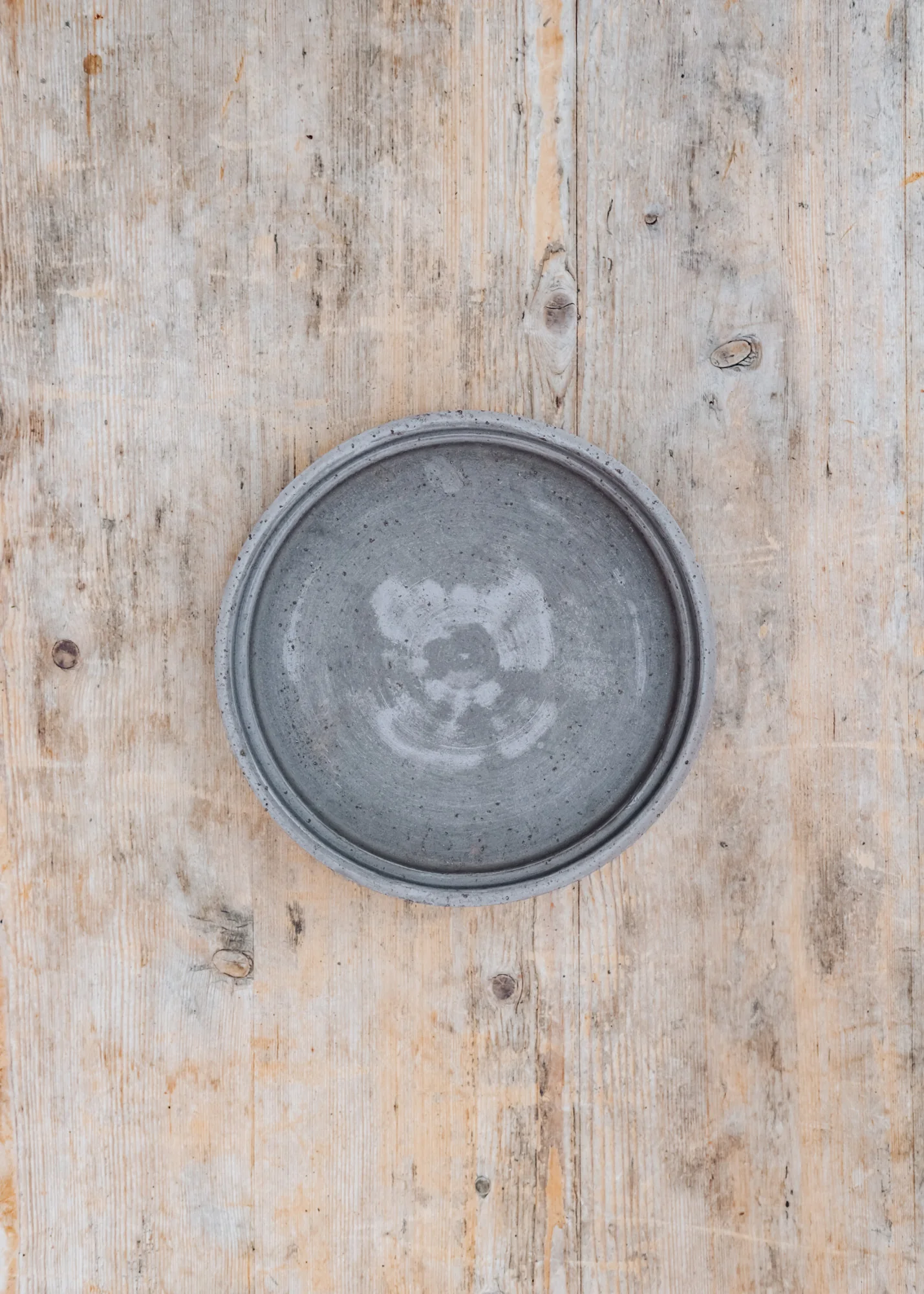 Grey Planets Saucers - Image 2