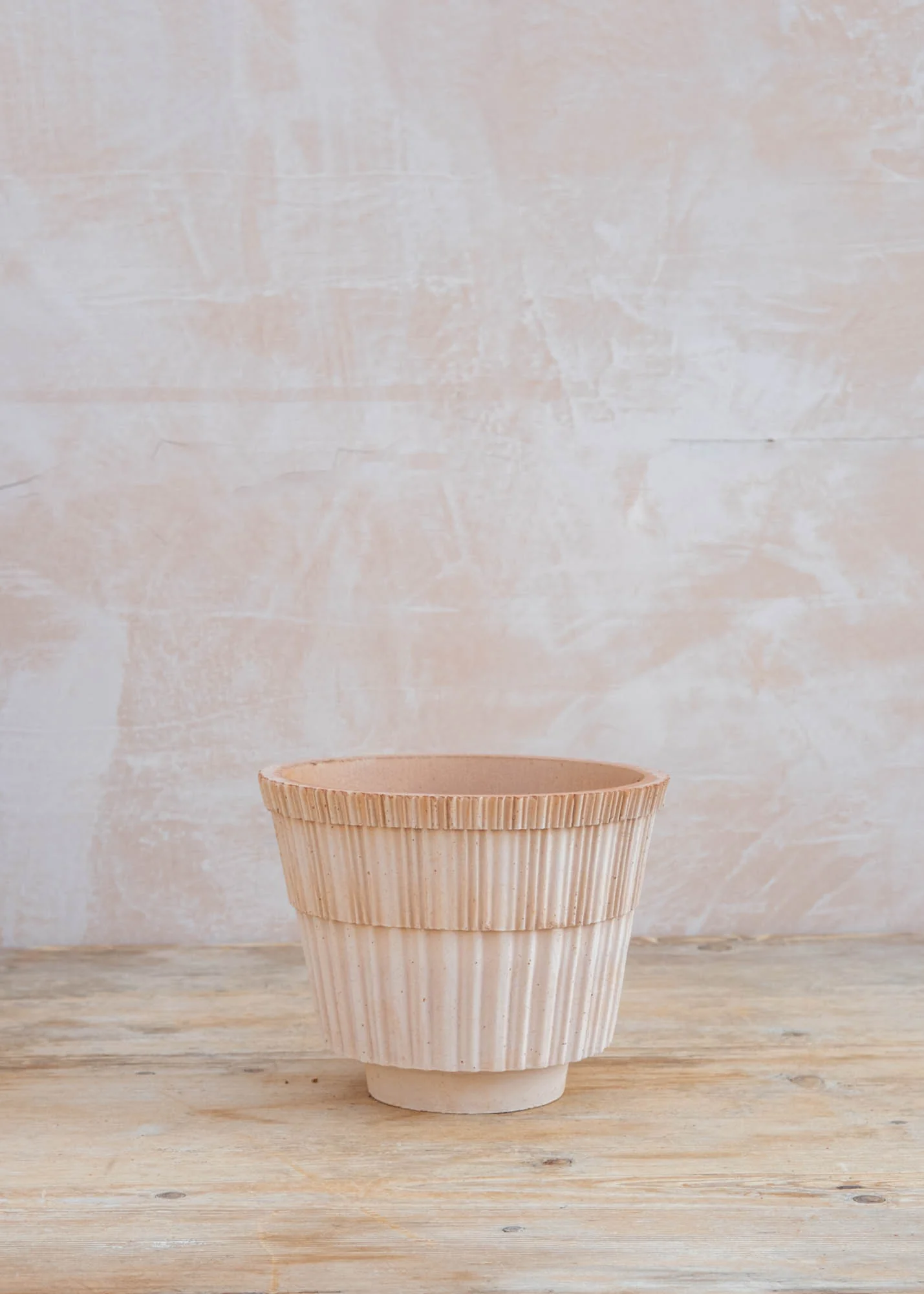 Rosa Atlas Pot and Saucer Set, 18cm - Image 2