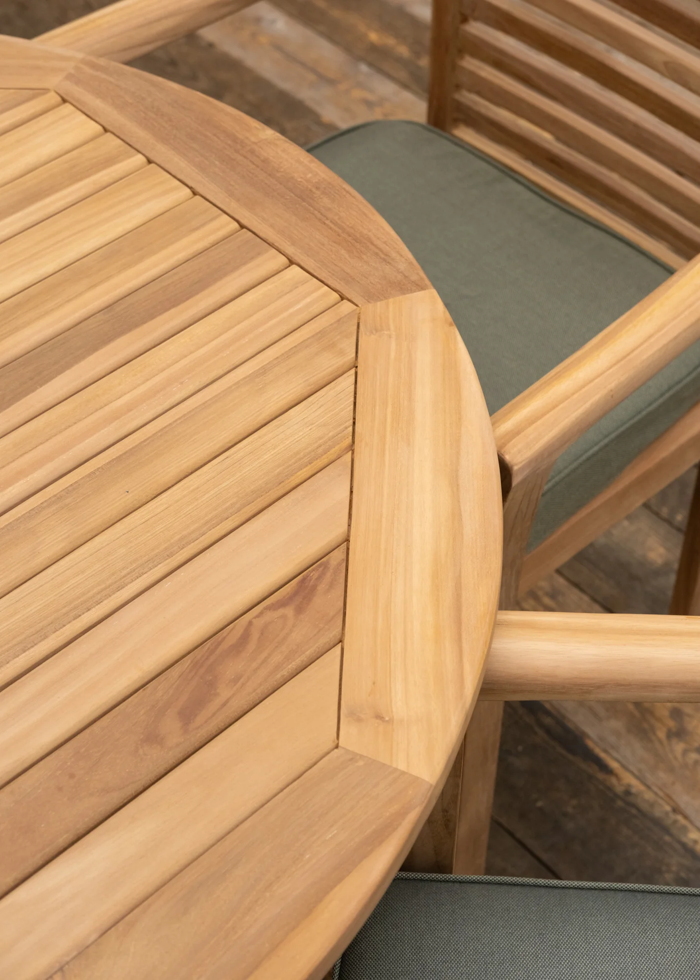 *Pre-Order Only* Richmond Teak Six Seater Elliptical Dining Set - Image 3