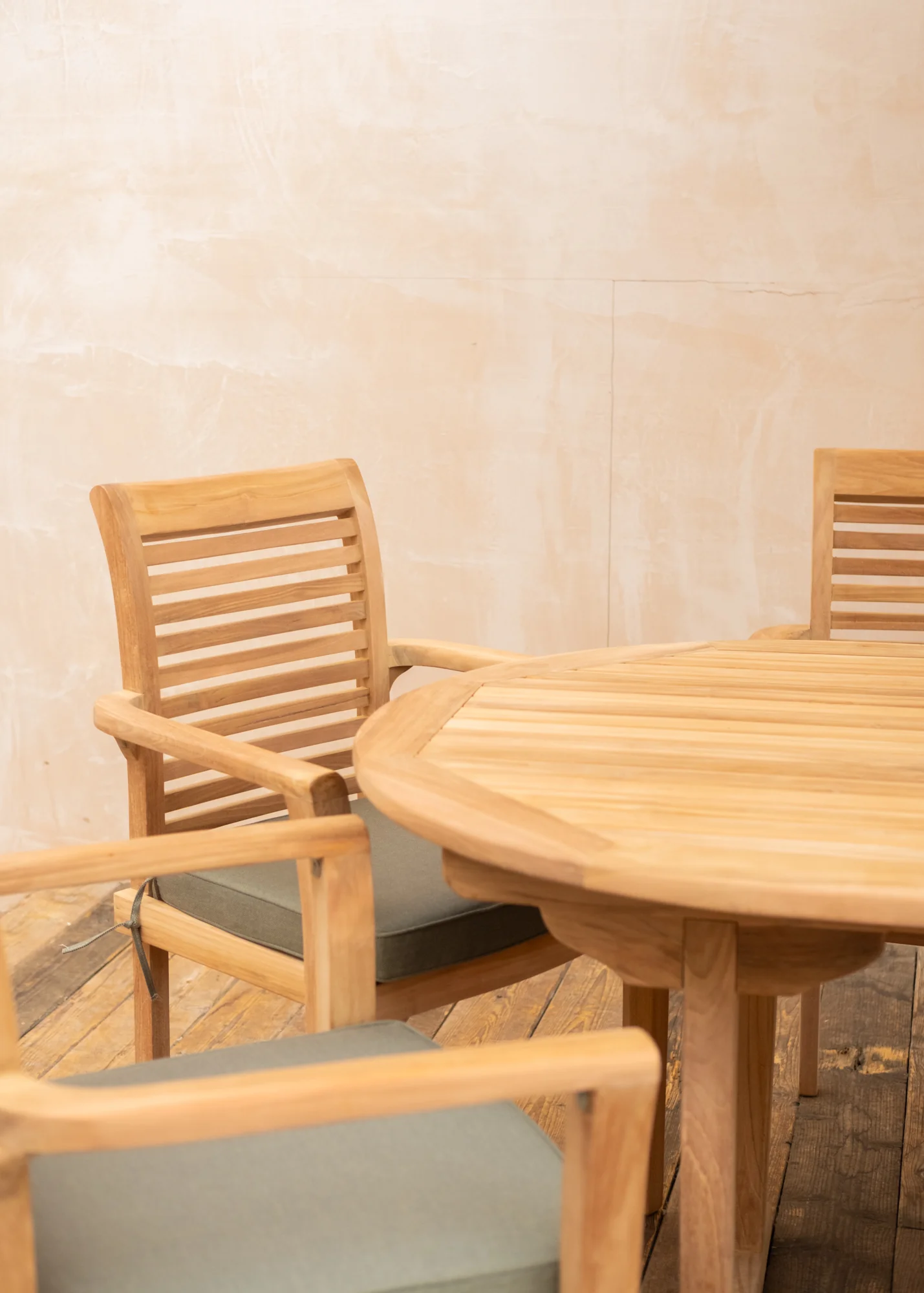 *Pre-Order Only* Richmond Teak Six Seater Elliptical Dining Set - Image 7