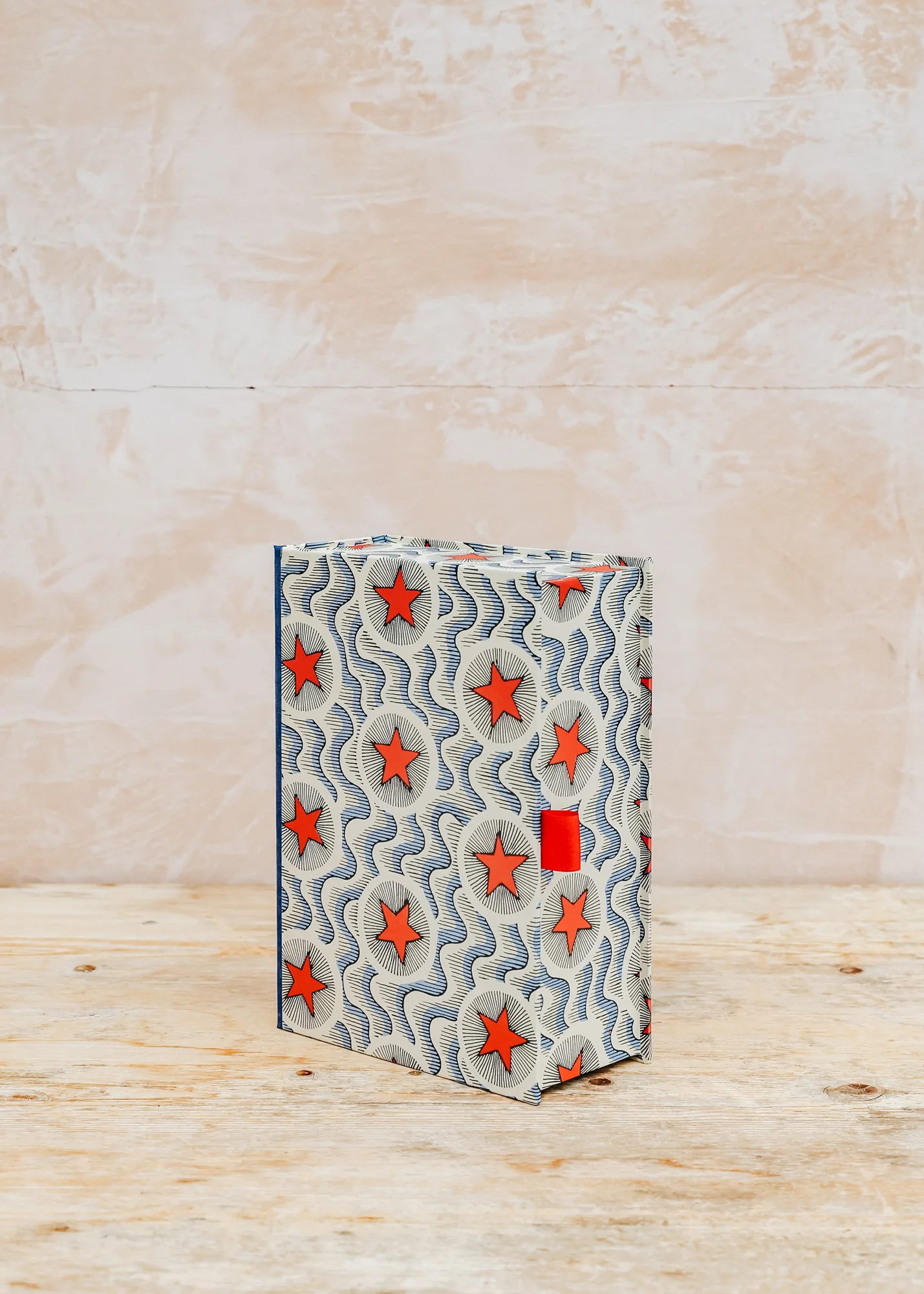 A5 Keepsake Box in Deep Red Star
