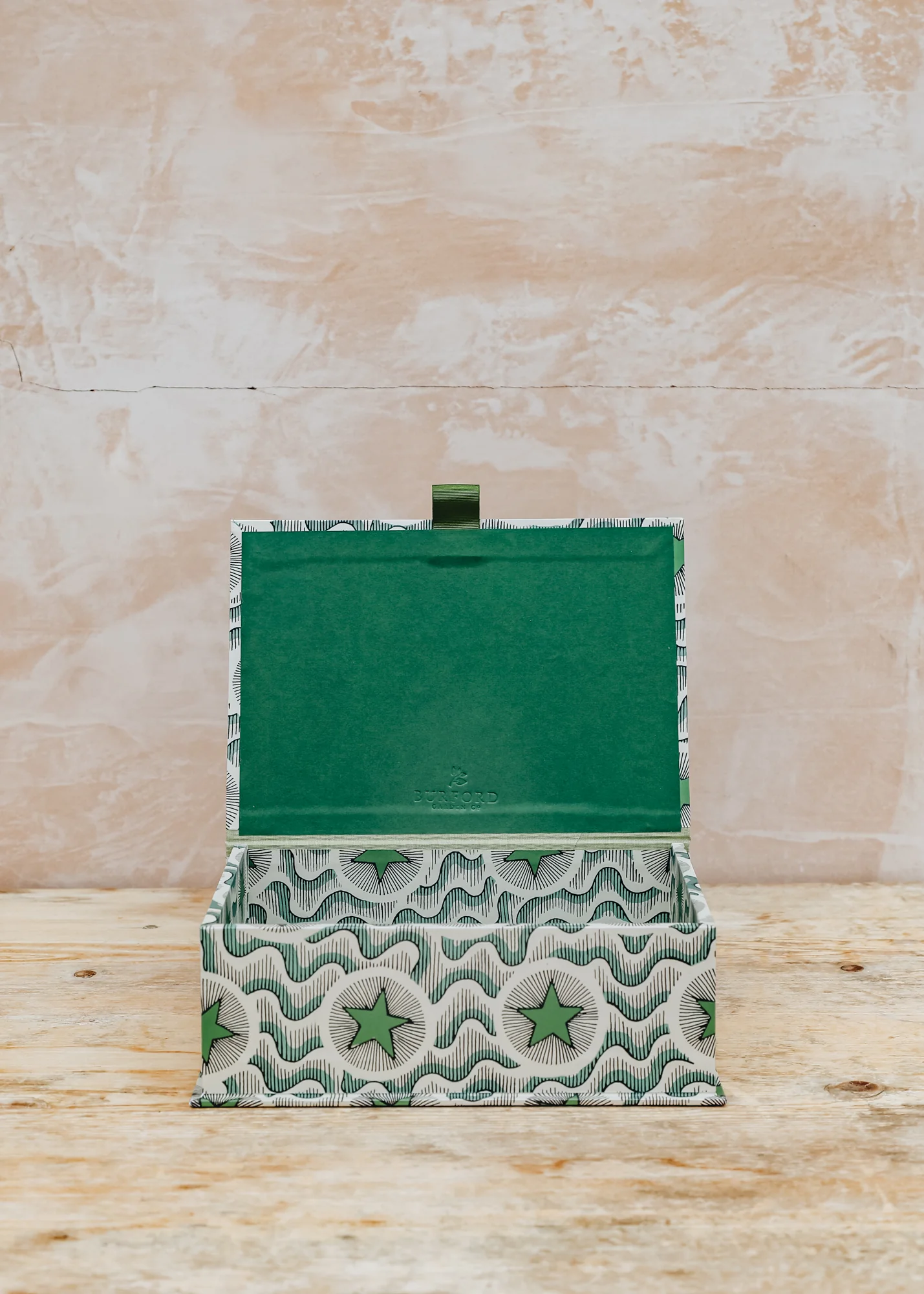 A5 Keepsake Box in Green Star - Image 2