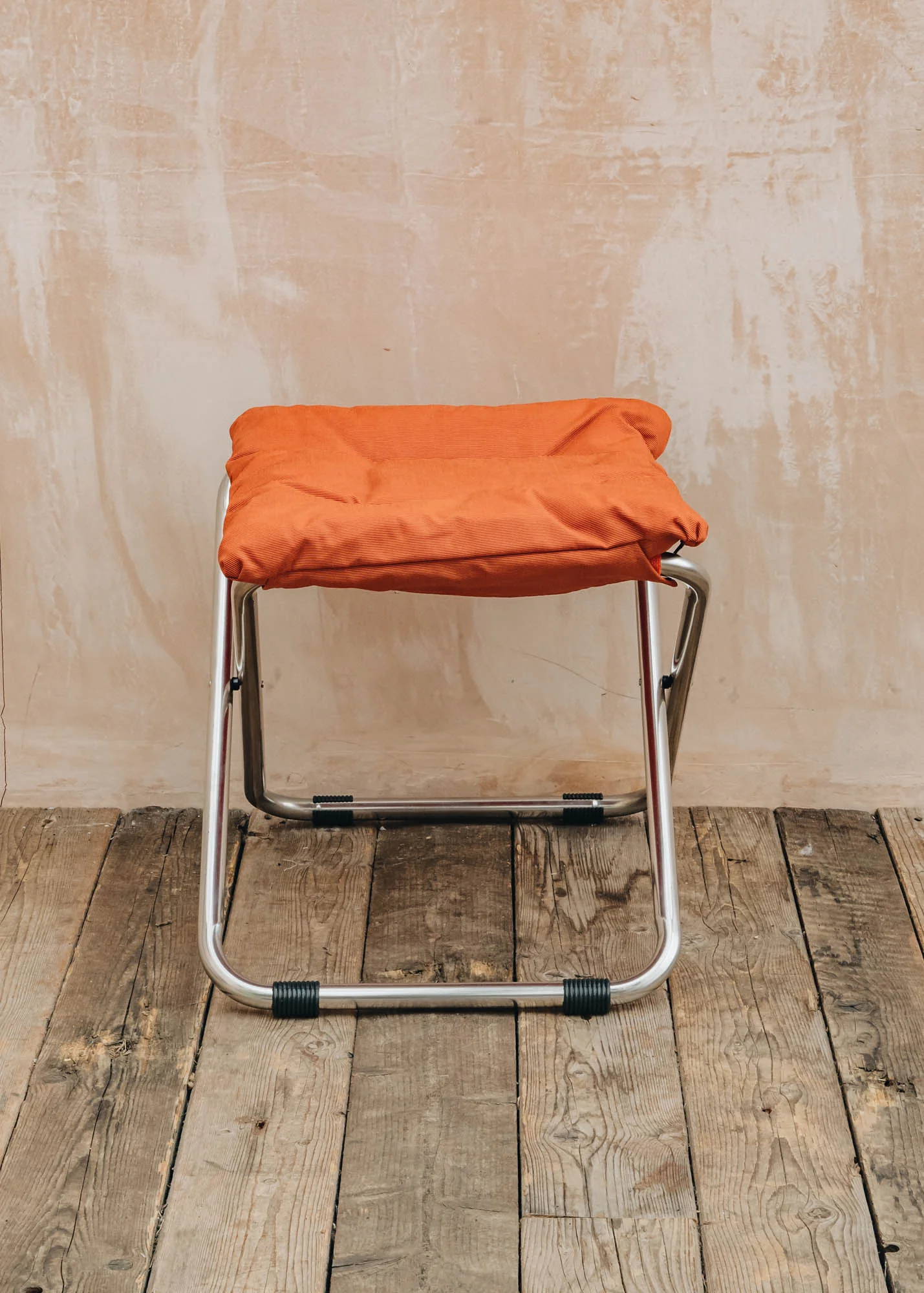 Chico Stool in Aragosta - Image 2