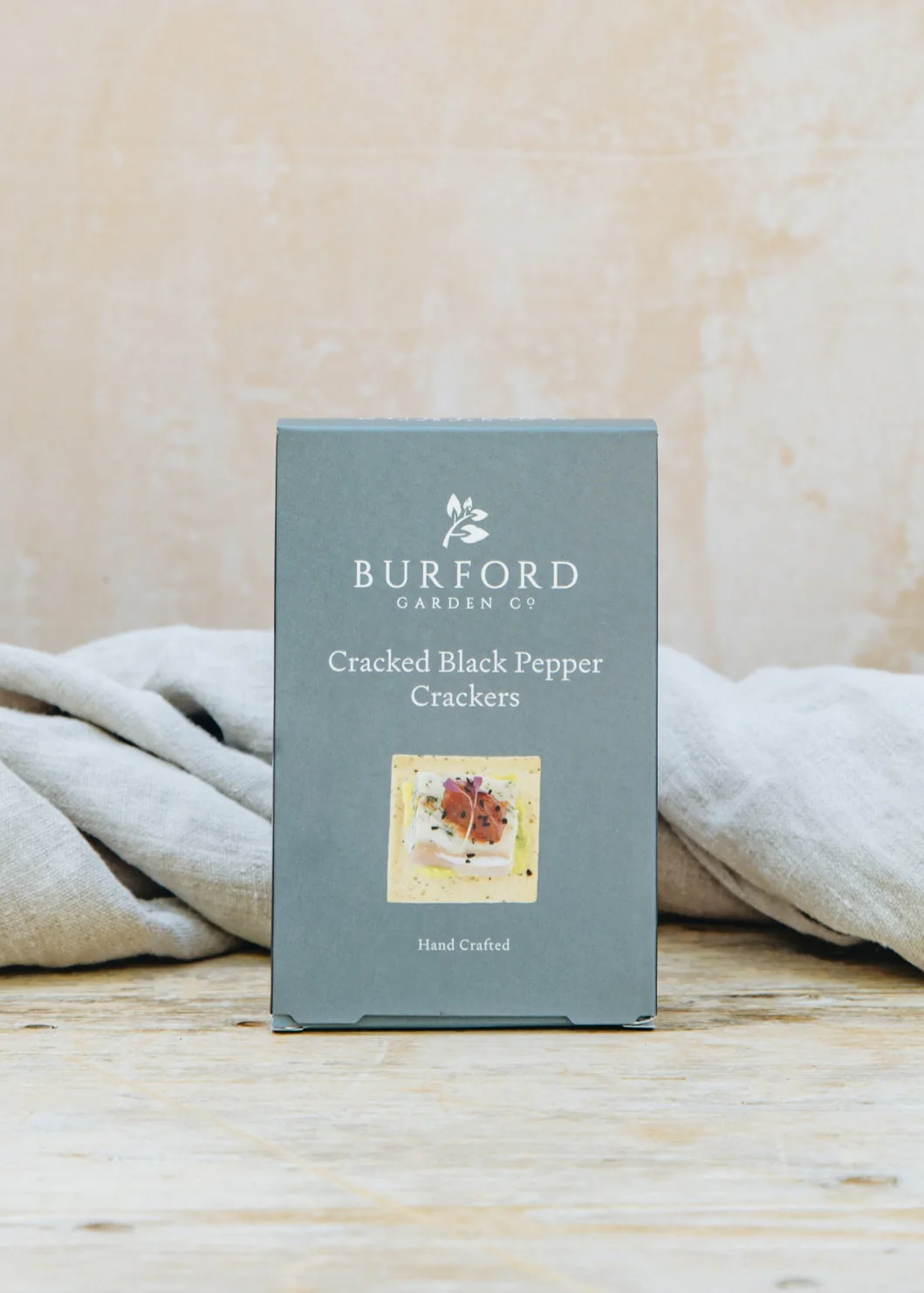 Cracked Black Pepper Crackers, 120g