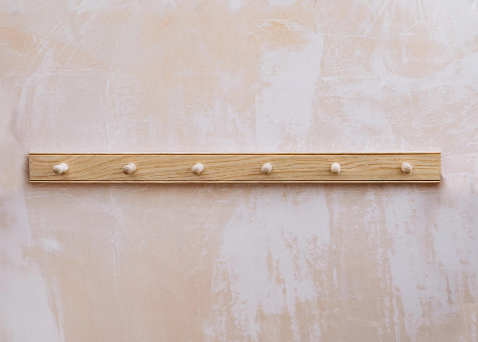 Natural Oak Shaker Six Peg Rail