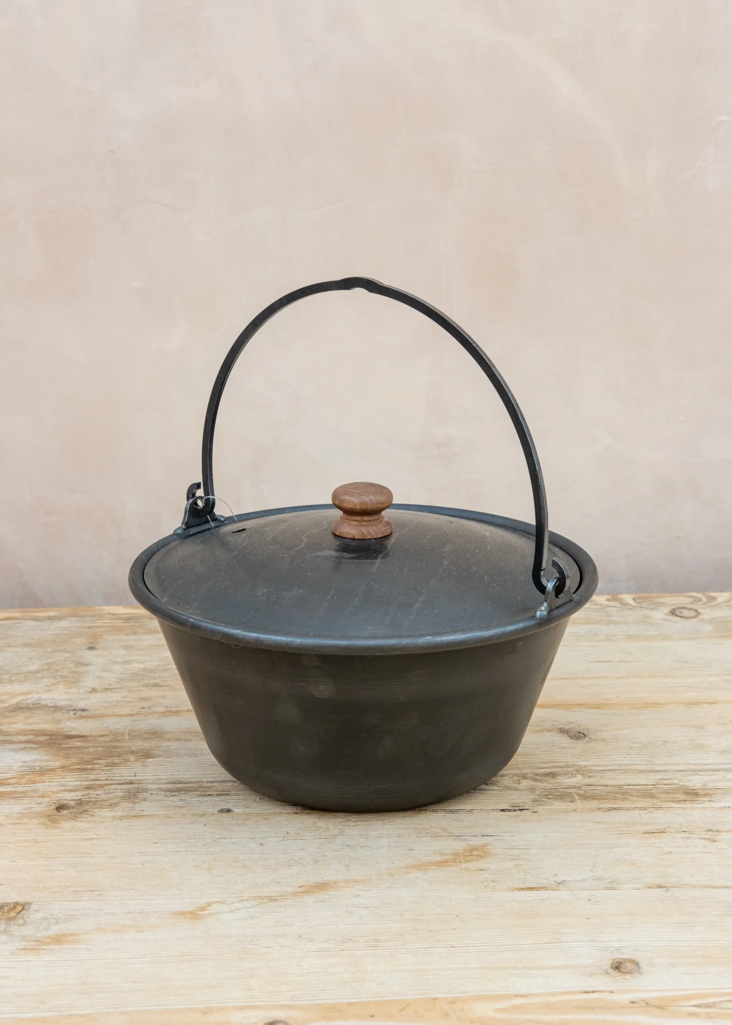 Hanging Cooking Pot with Lid and Chain