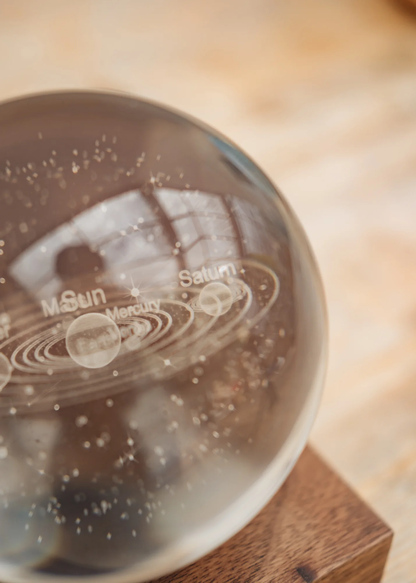 Large Crystal Light in Solar System - Image 2