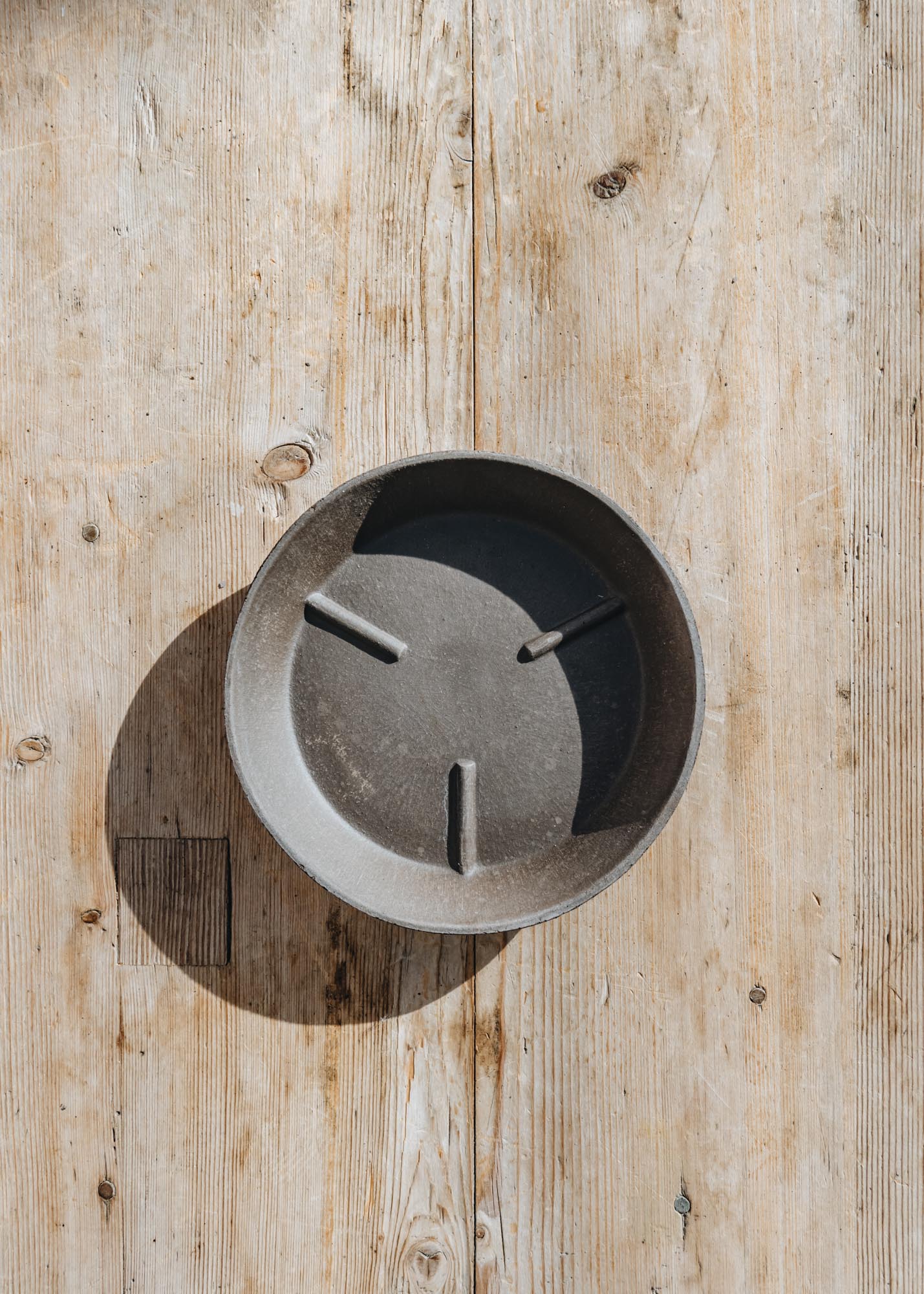 Grey Julie Saucers - Image 3