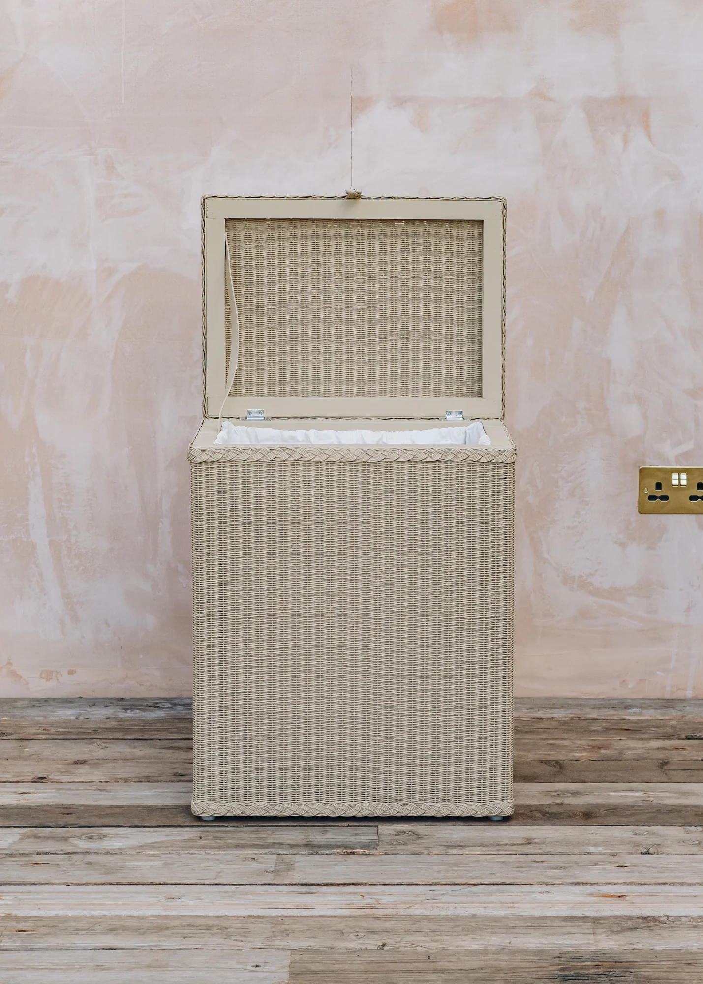 Linen Basket in Fawn - Image 2