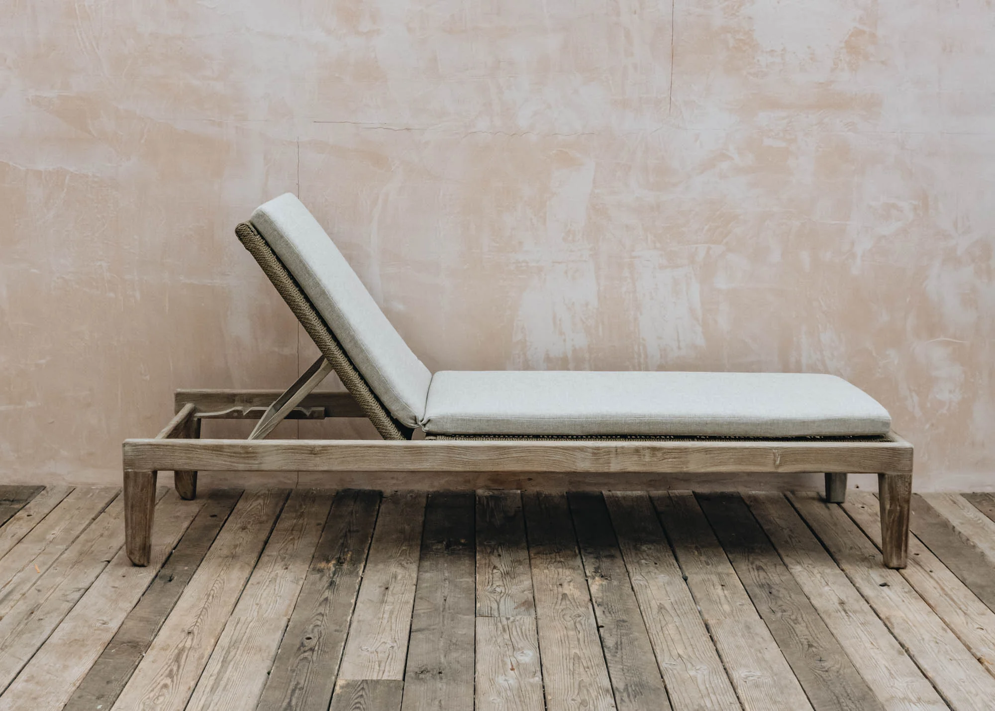 Lisa Sun Lounger with Cushion - Image 3