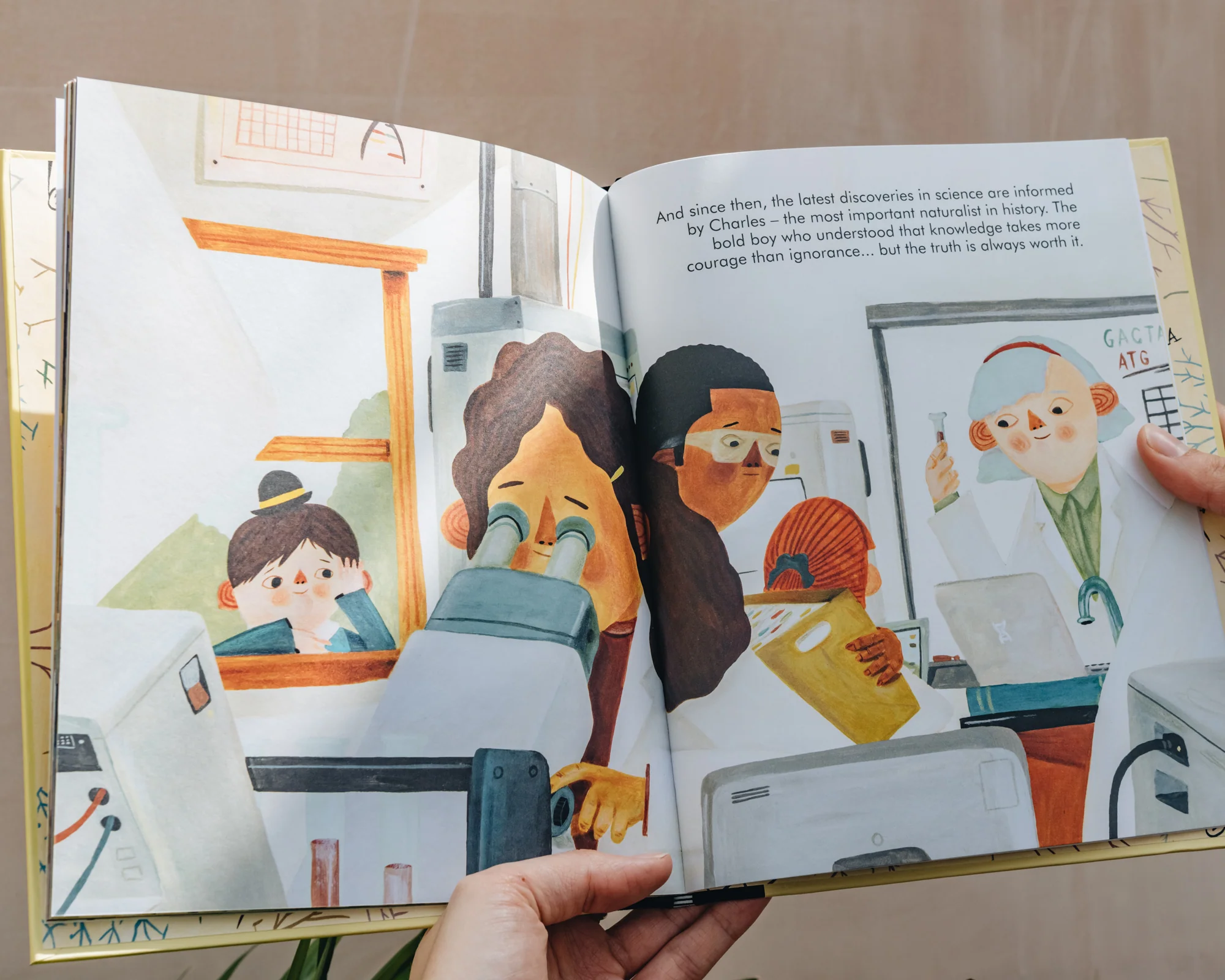 Little People, Big Dreams: Charles Darwin - Image 2