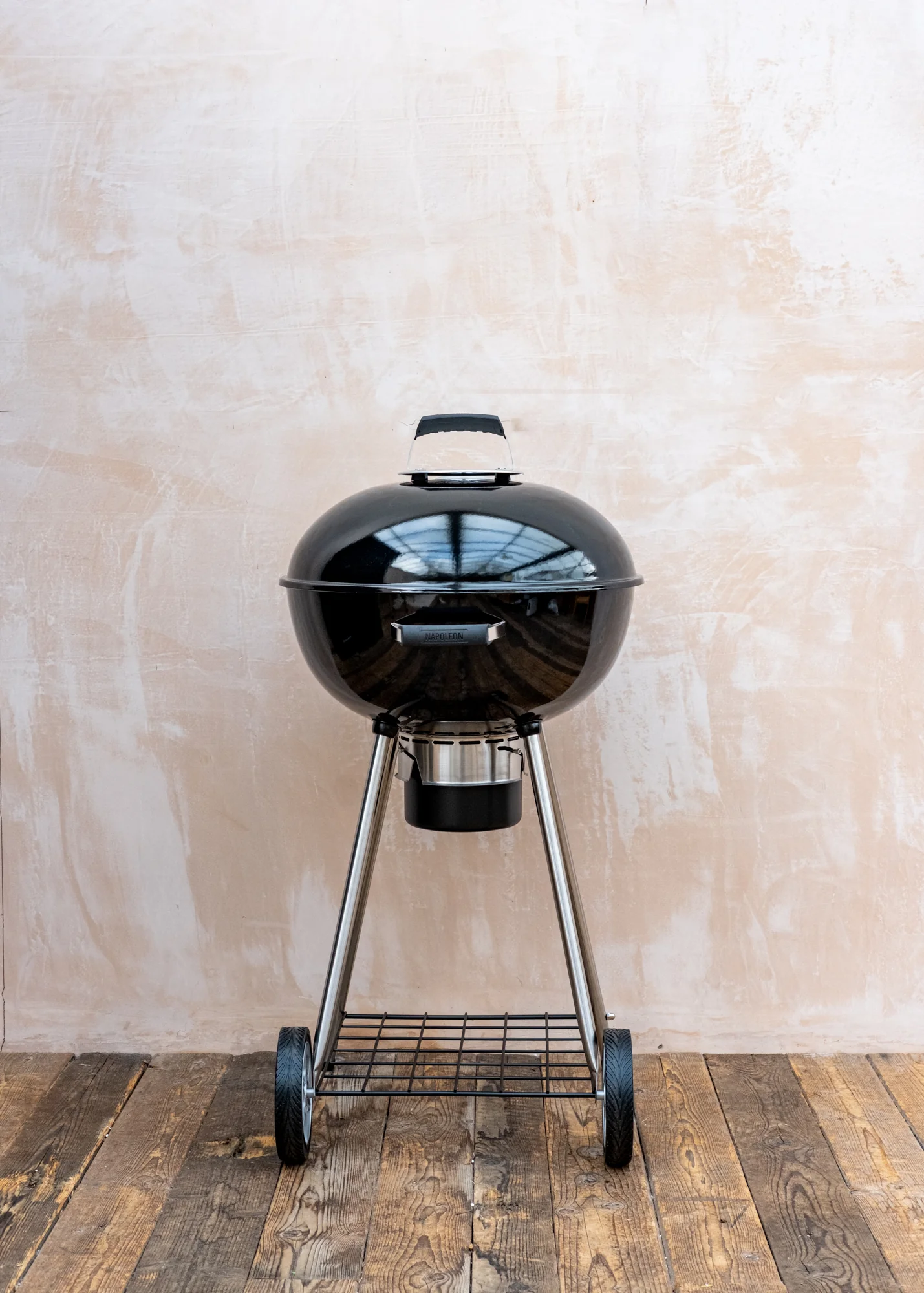 Premium 22 Charcoal Kettle Barbecue - Image 8