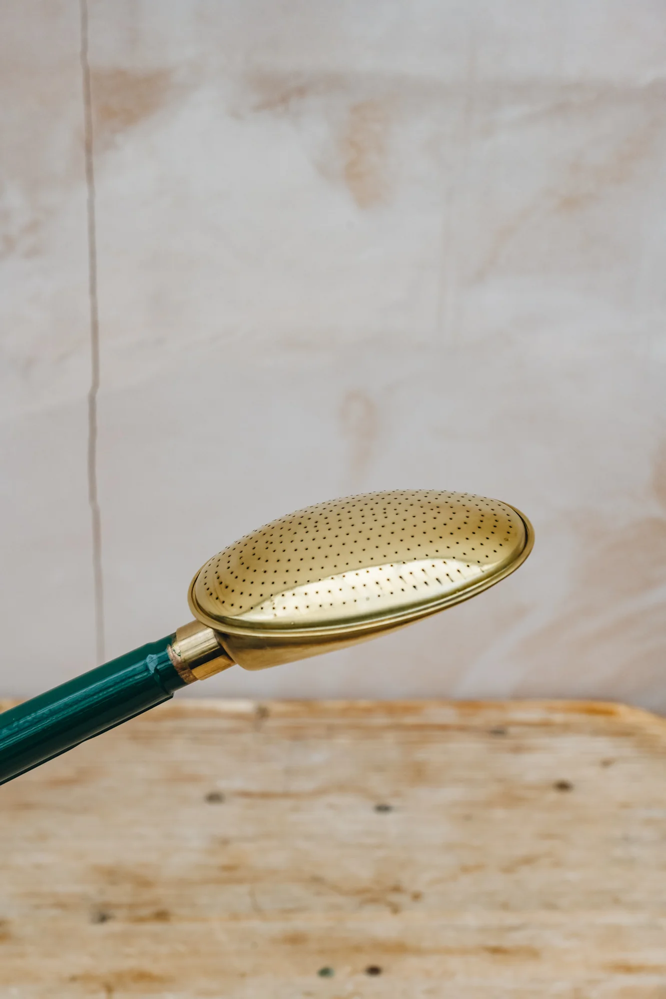 Original Watering Can in Green 4.5l - Image 2