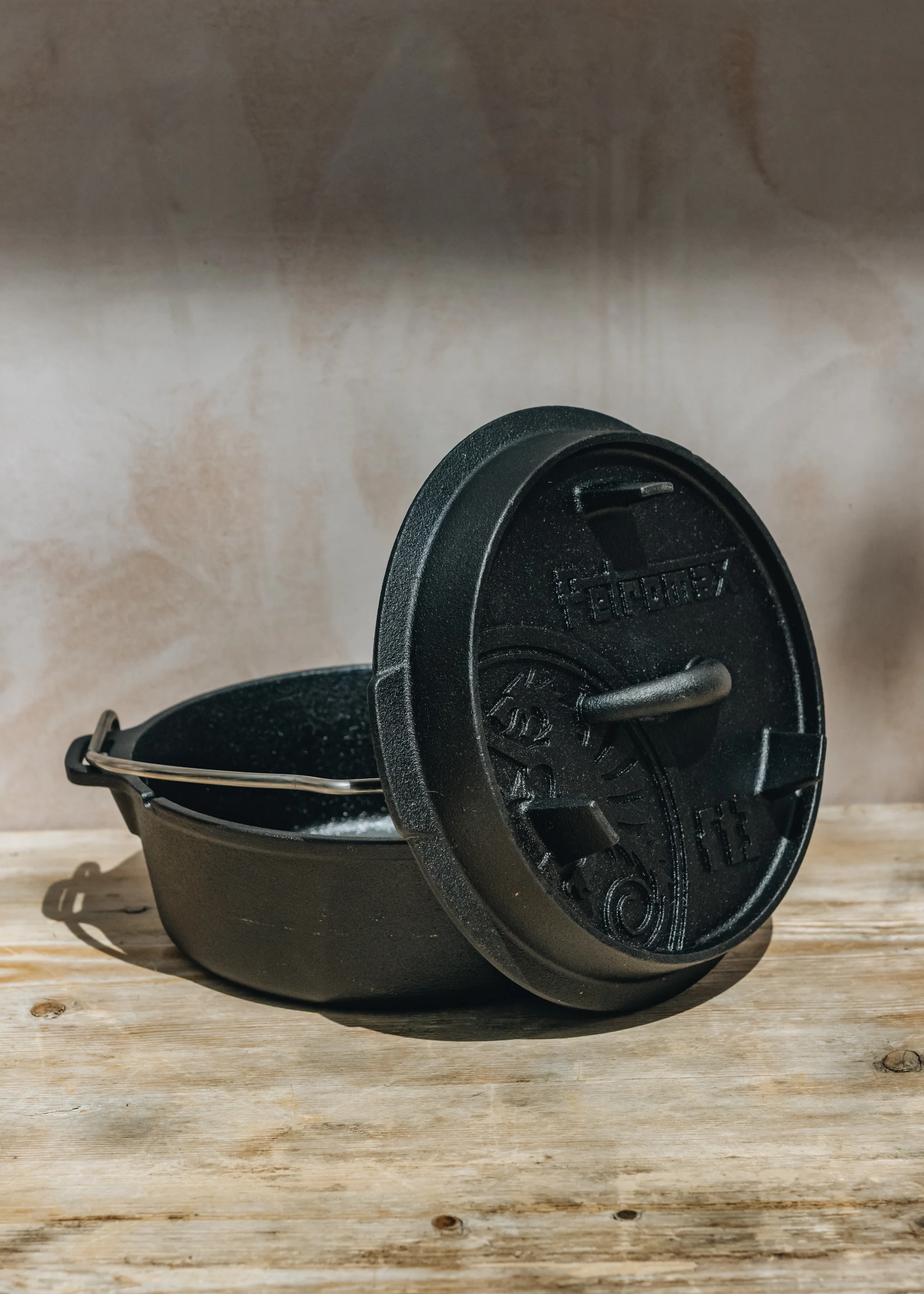 FT3-T Dutch Oven Fire Pot, 1.6L - Image 2
