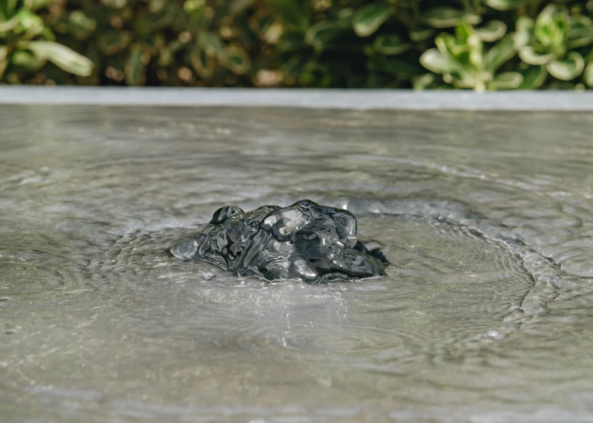 Qube Zinc Water Feature - Image 2