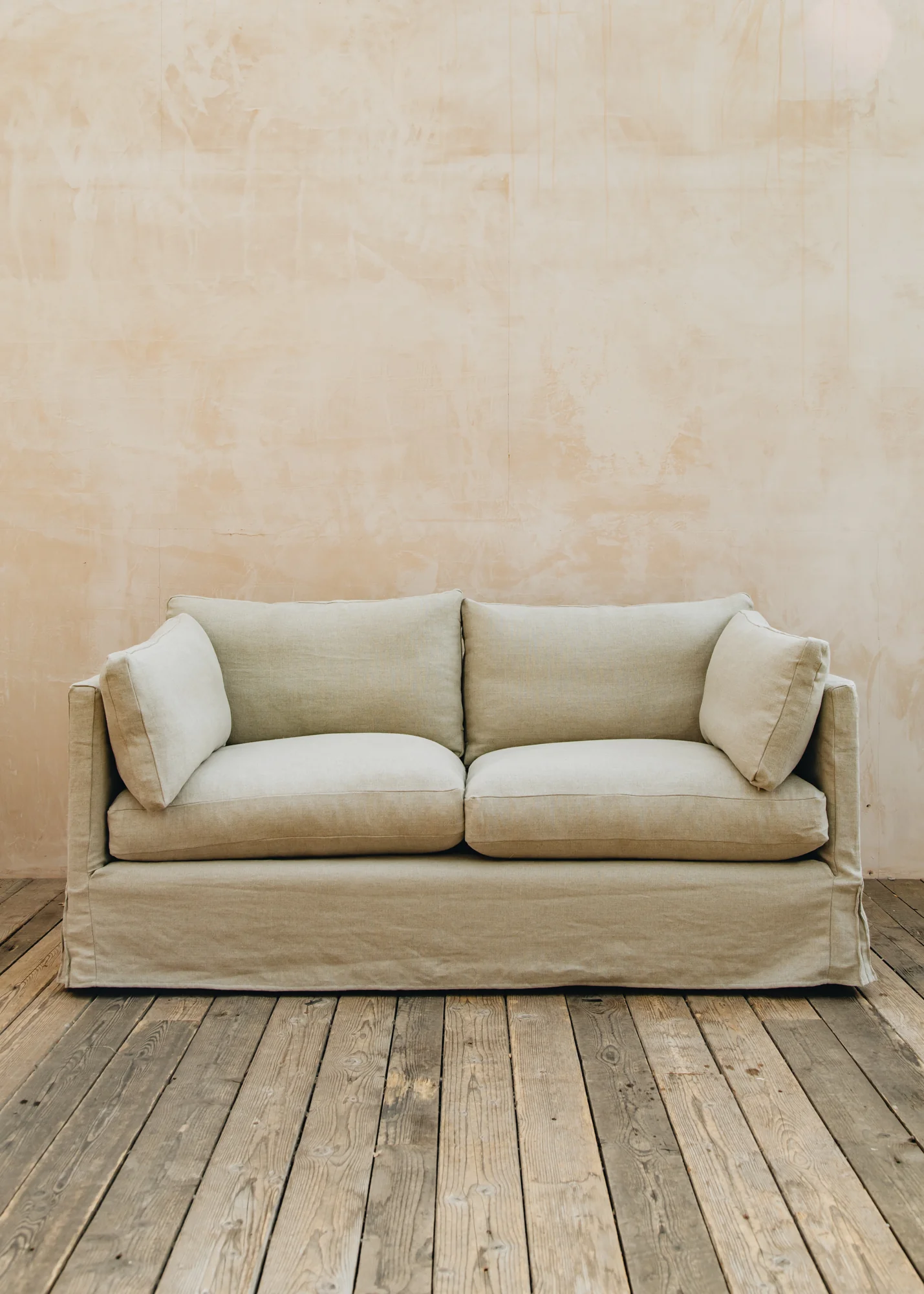 Rosa Sofa in Linen Slubby Linen
