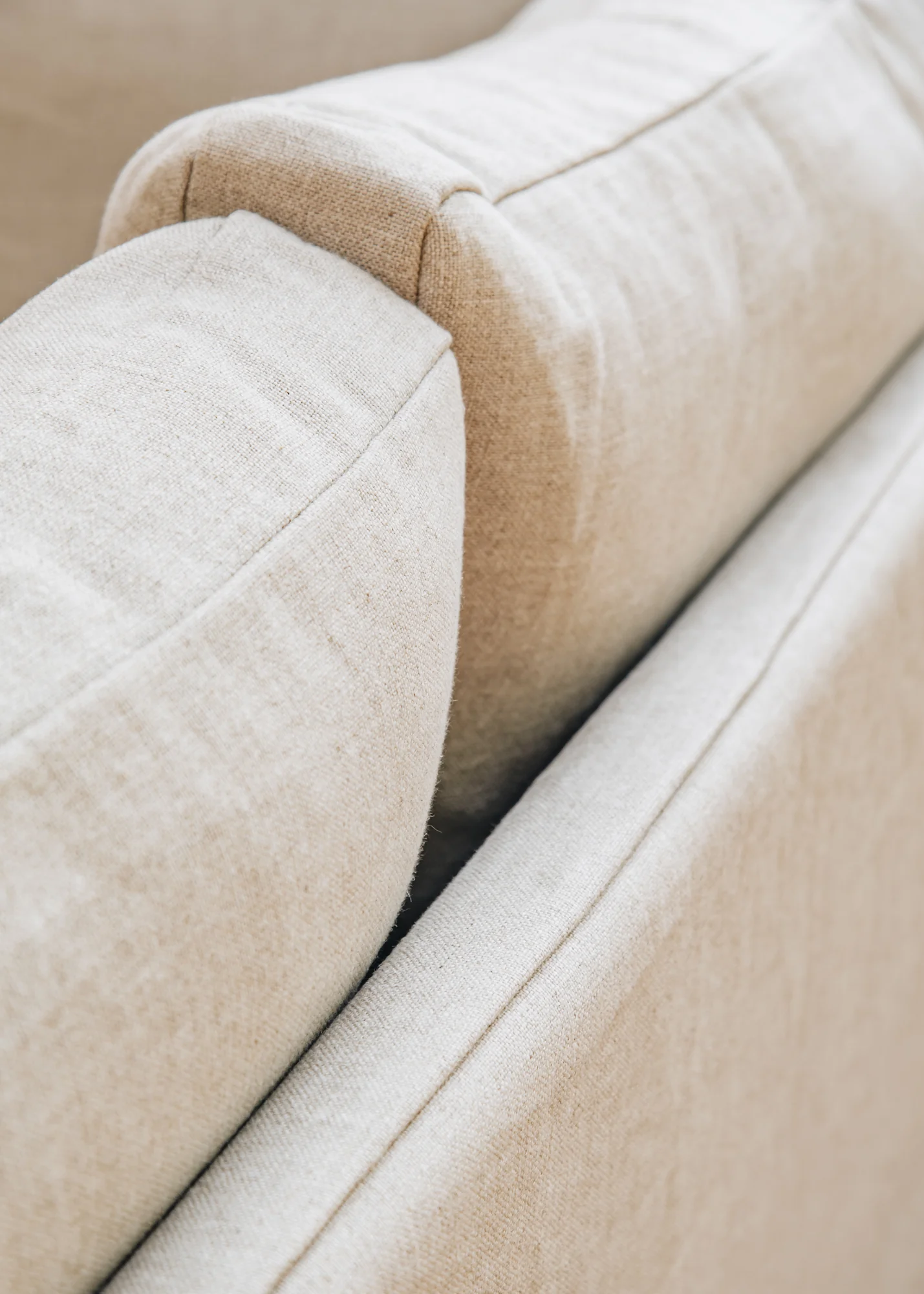 Rosa Sofa in Linen Slubby Linen - Image 8