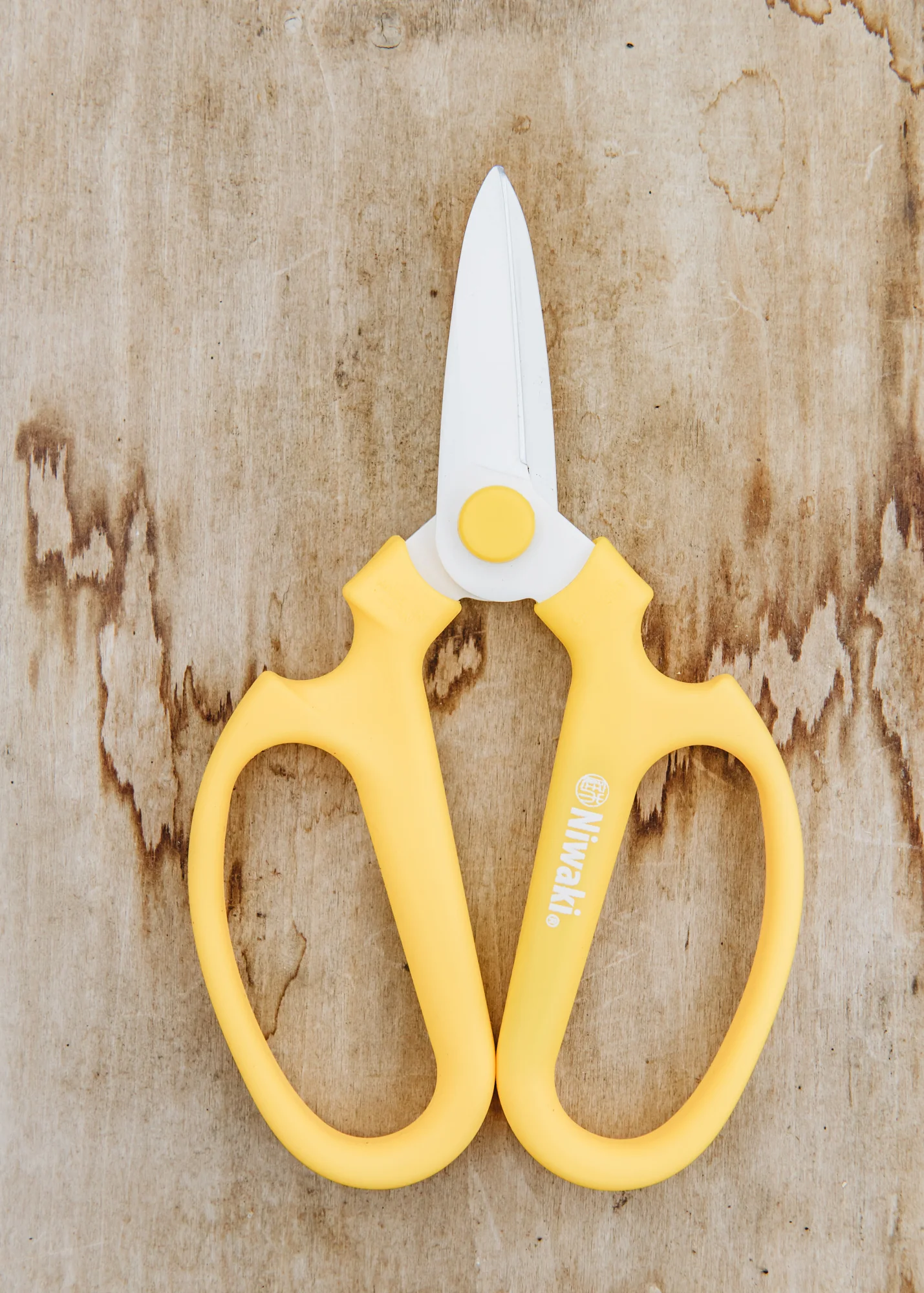 Sakagen Flower Scissors in Yellow