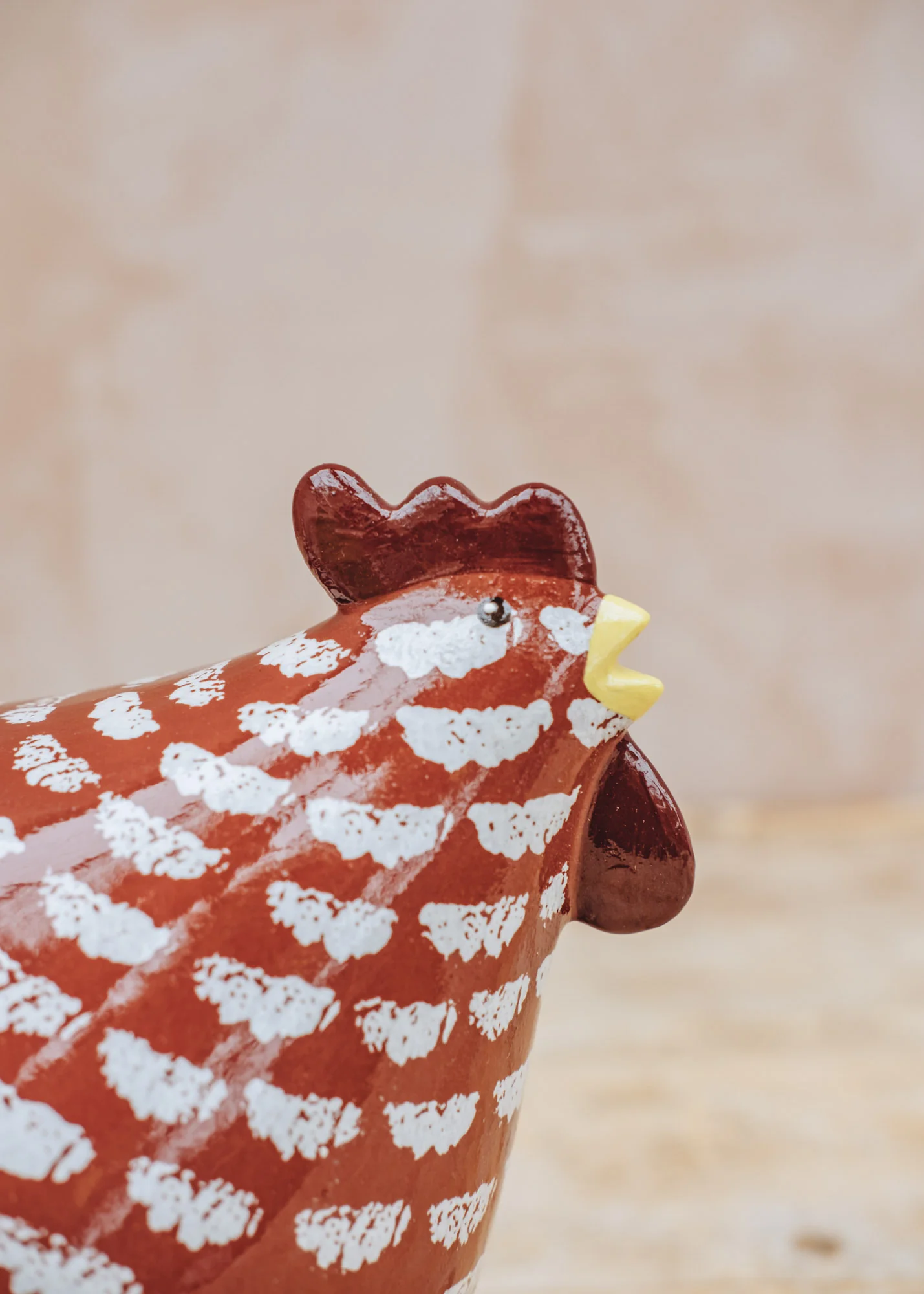 Very Large Ceramic Poulette in Bordeaux Spotted White - Image 2