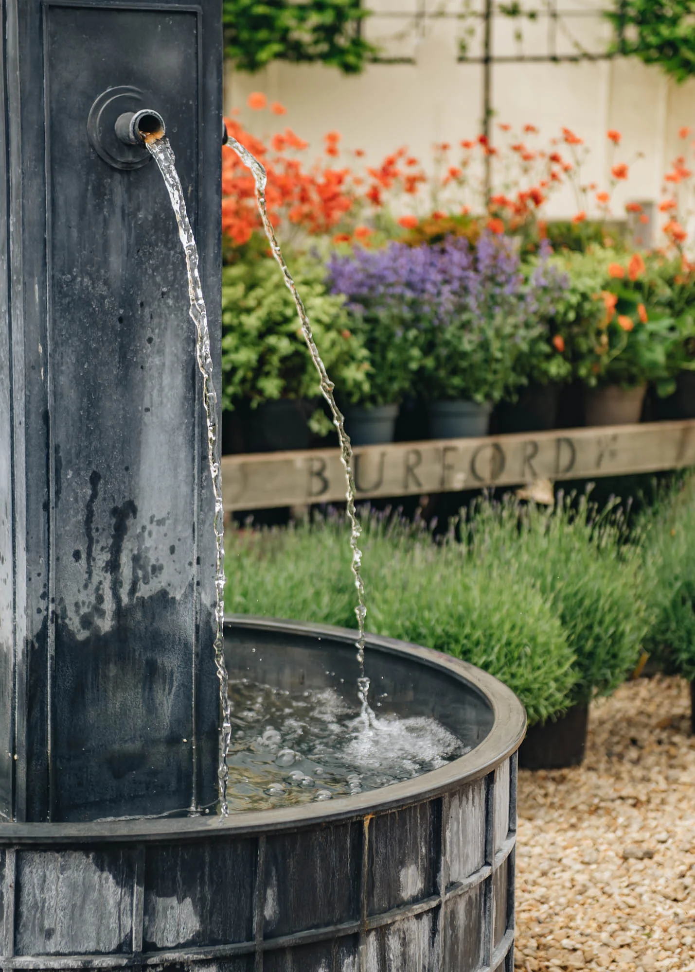 Sienna Round Zinc Water Feature - Image 2
