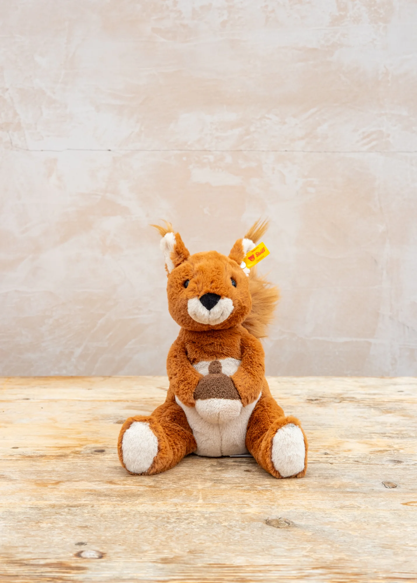 Phil Squirrel 20cm in Russet