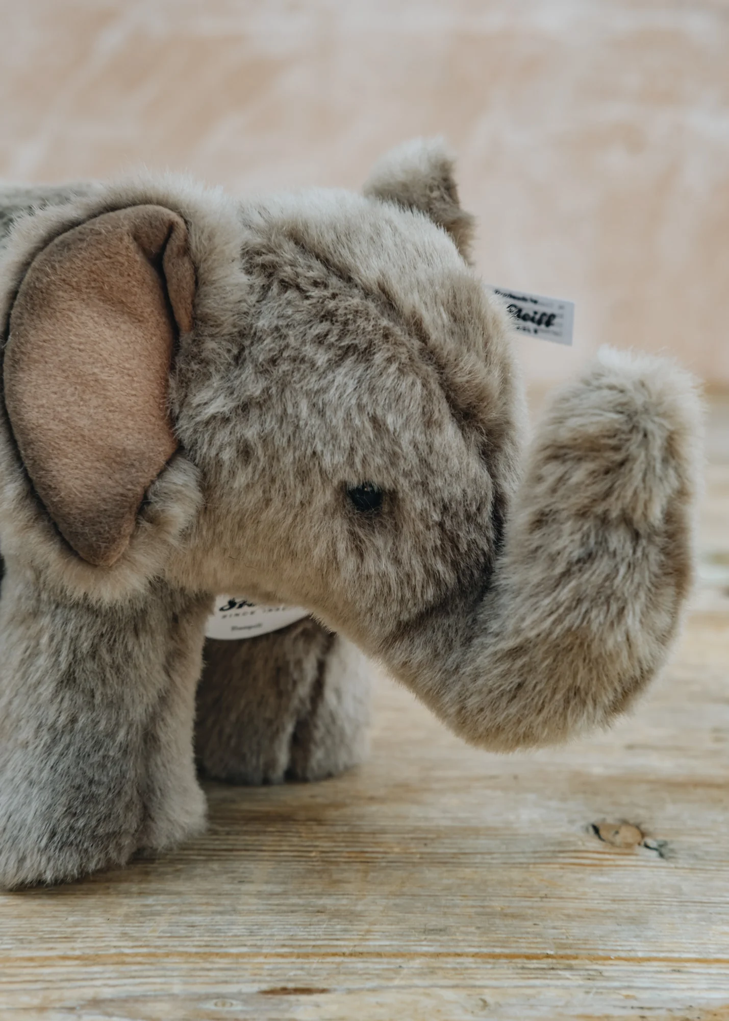 Trampili Grey Elephant - Image 2