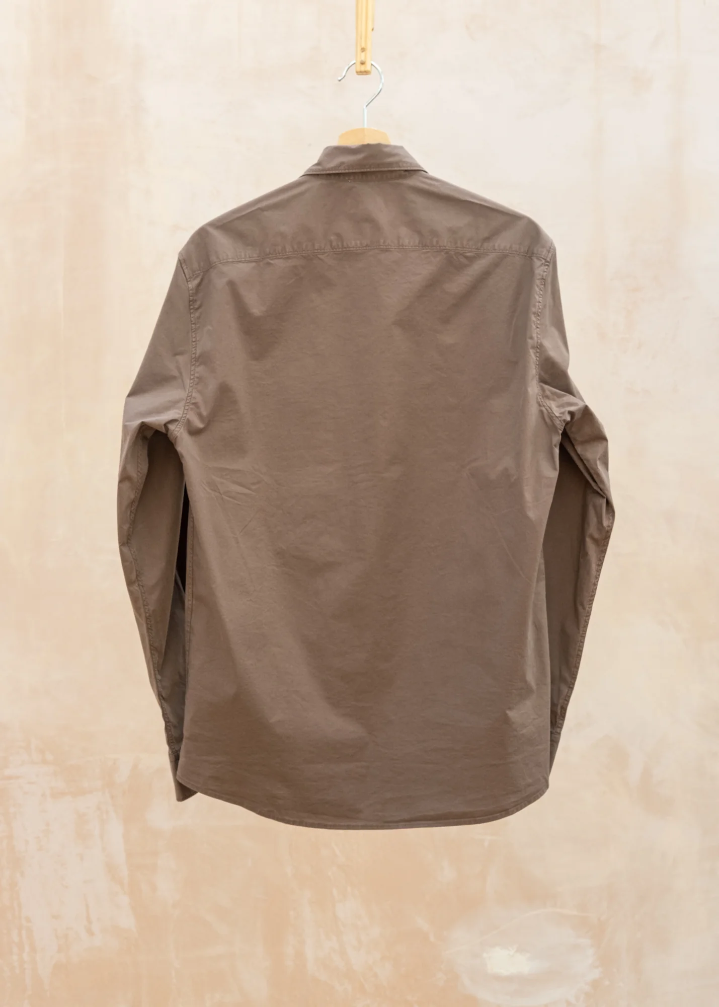 Button Down Poplin Shirt in Dark Cedar - Image 2