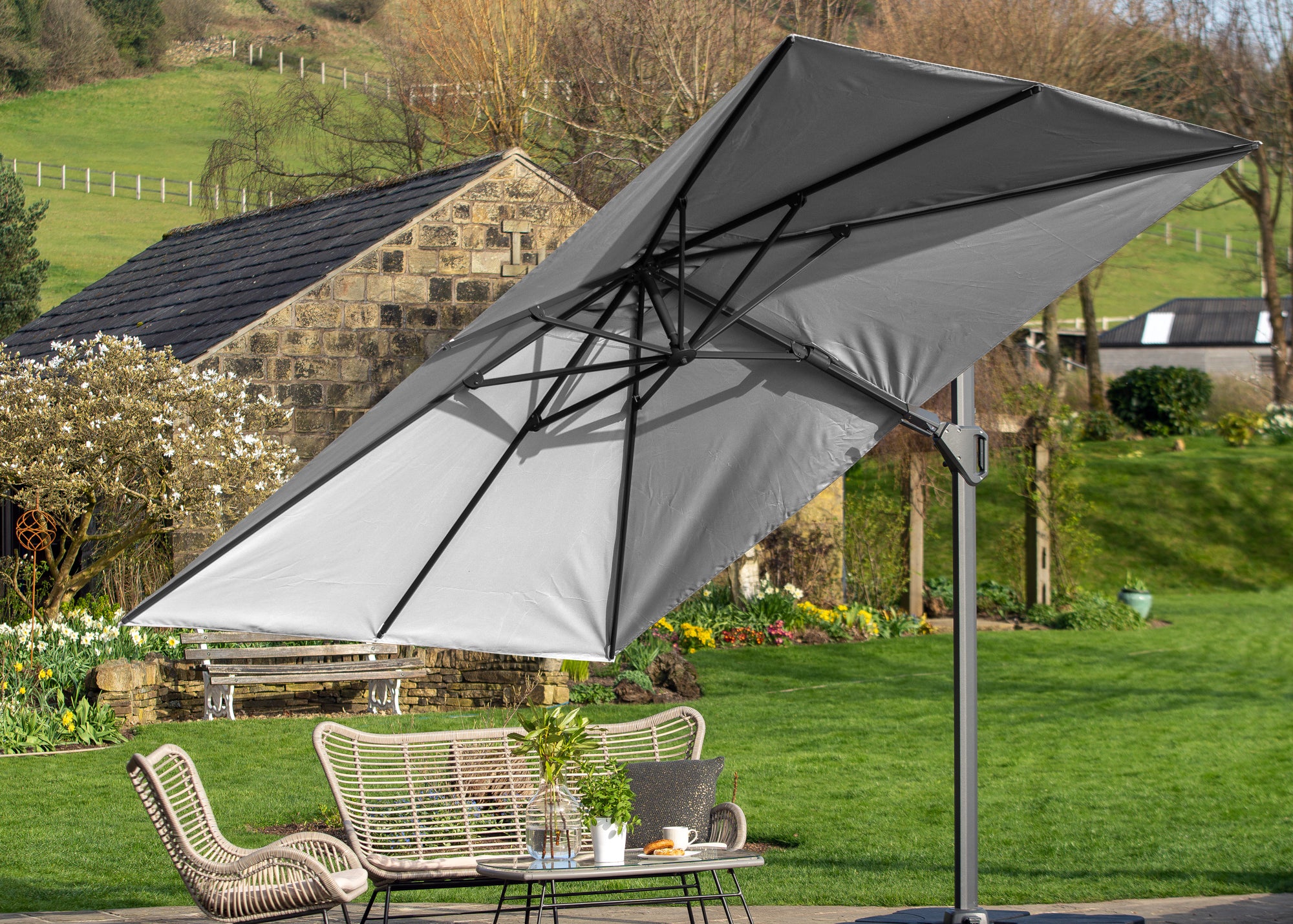 T2 Challenger Oblong Free Arm, Cantilver Parasol in Light Grey (3.5mx2.6m) - Image 4
