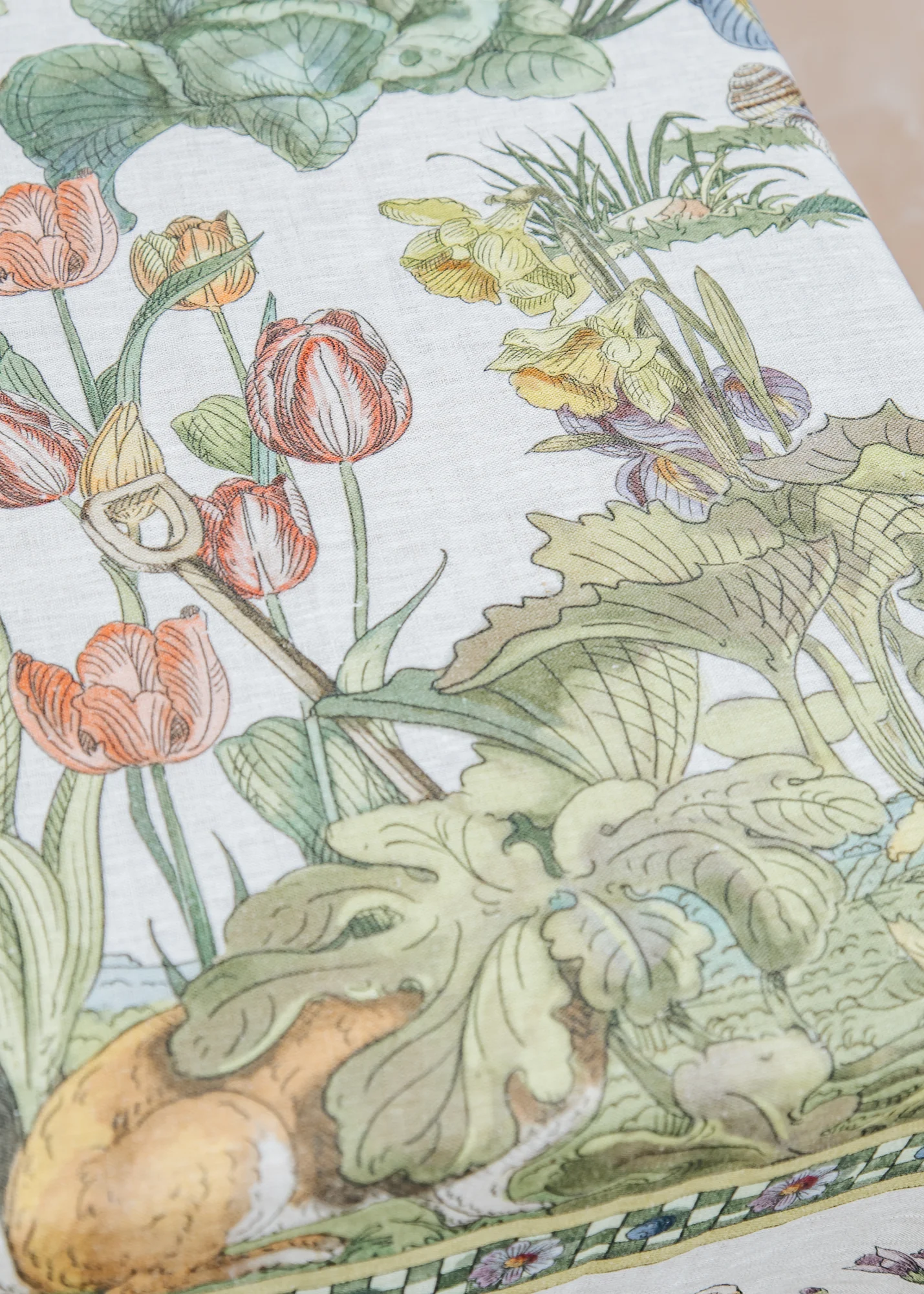Tablecloth in Bunny Garden Mezzero, 180x280cm - Image 2