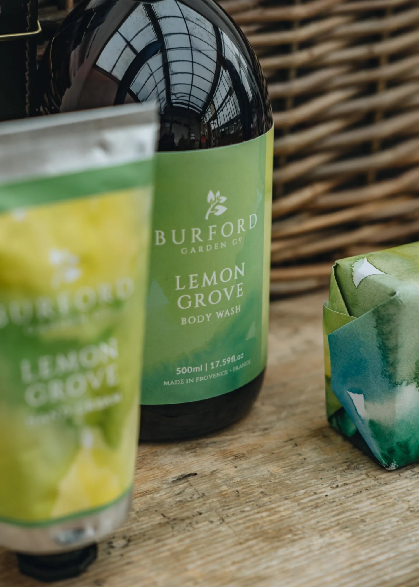 The Lemon Grove Scent Collection Hamper - Image 4