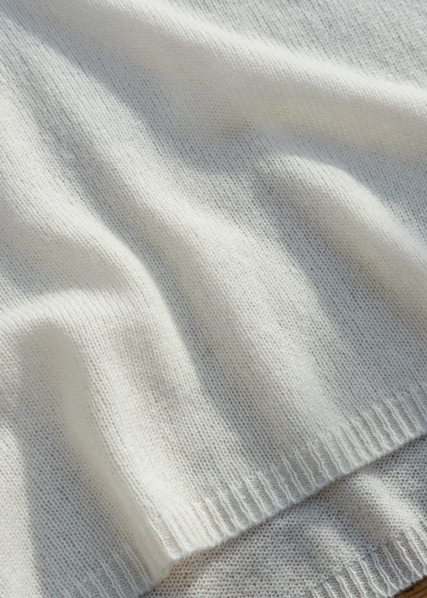 Katij Relaxed Fit V-Neck Jumper in Angel White - Image 3