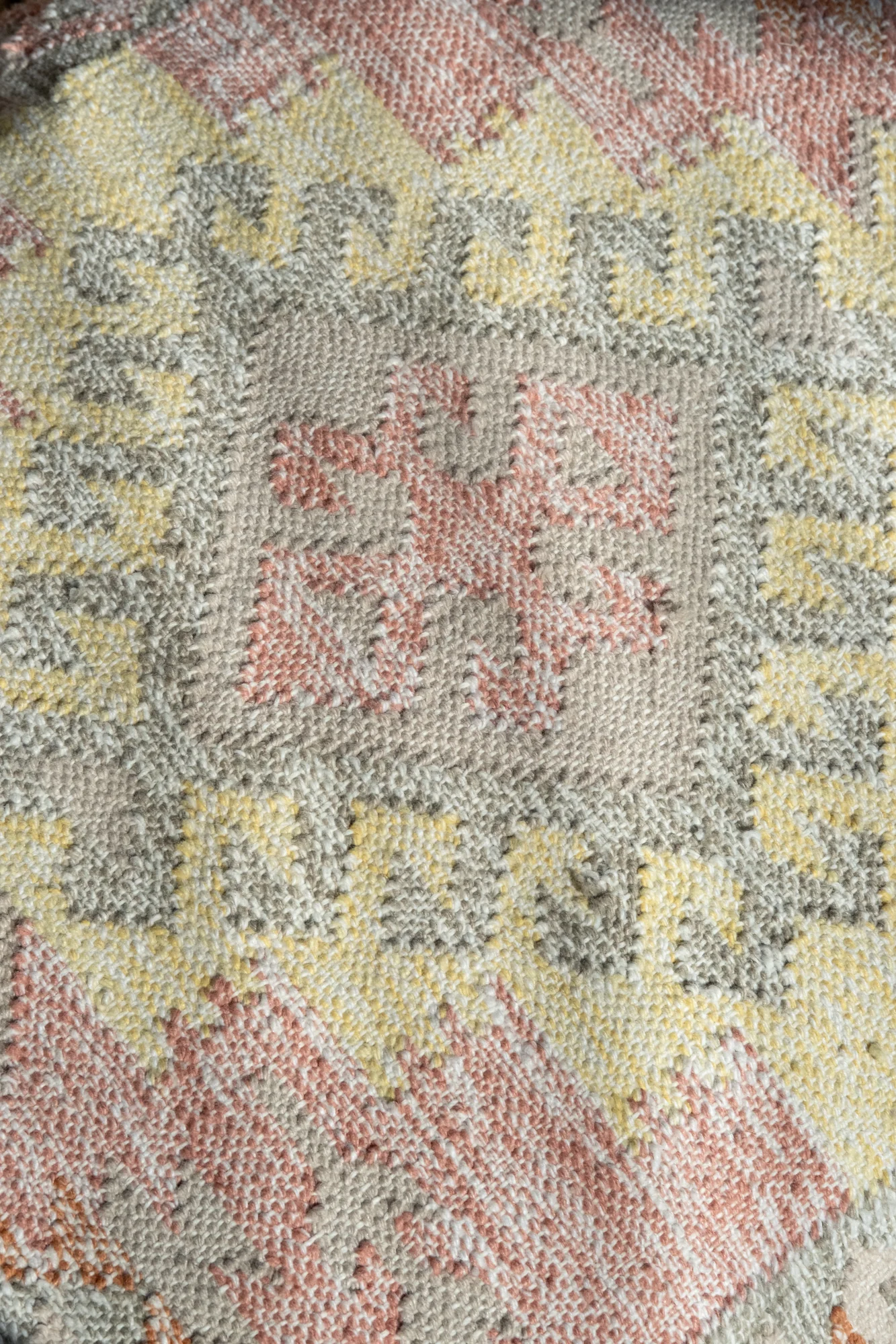 Nomad Tarifa Dog Cushion, 75x100cm - Image 2