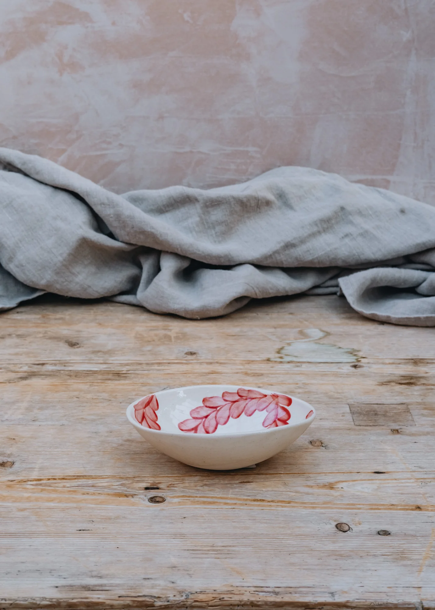 Etosha Bowl in Pimento Vine