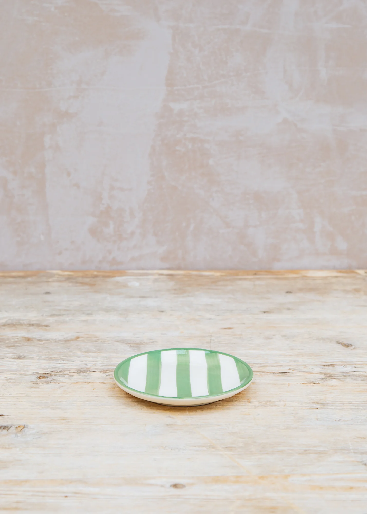 Righe Saucer in Green